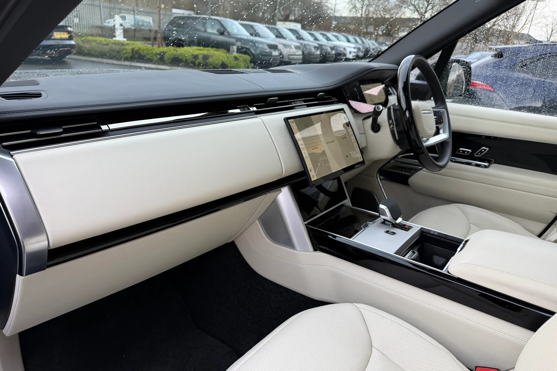 LAND ROVER RANGE ROVER thumbnail image number 48