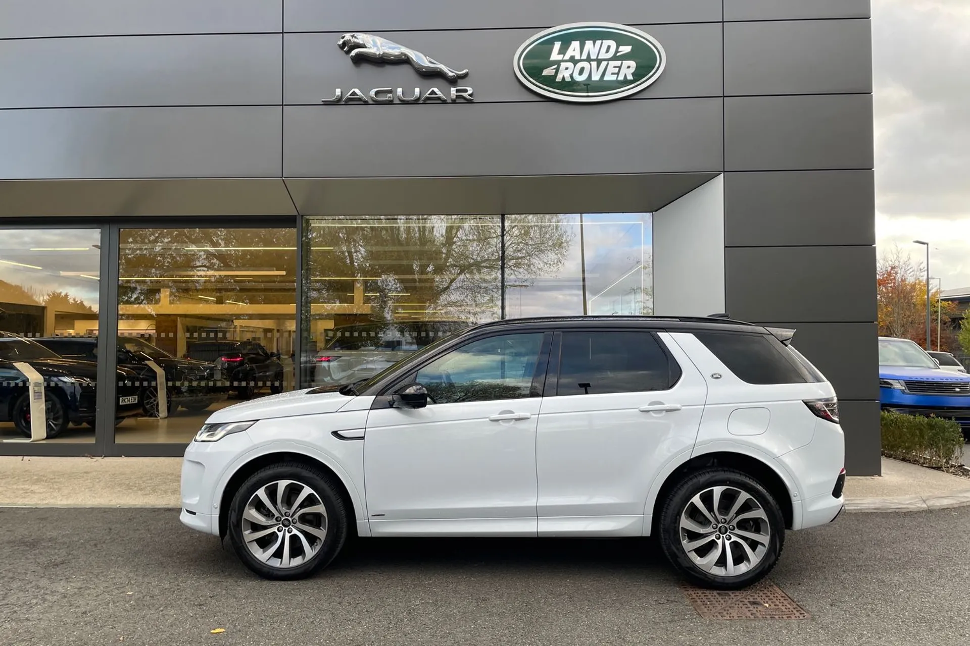 LAND ROVER DISCOVERY SPORT thumbnail image number 25