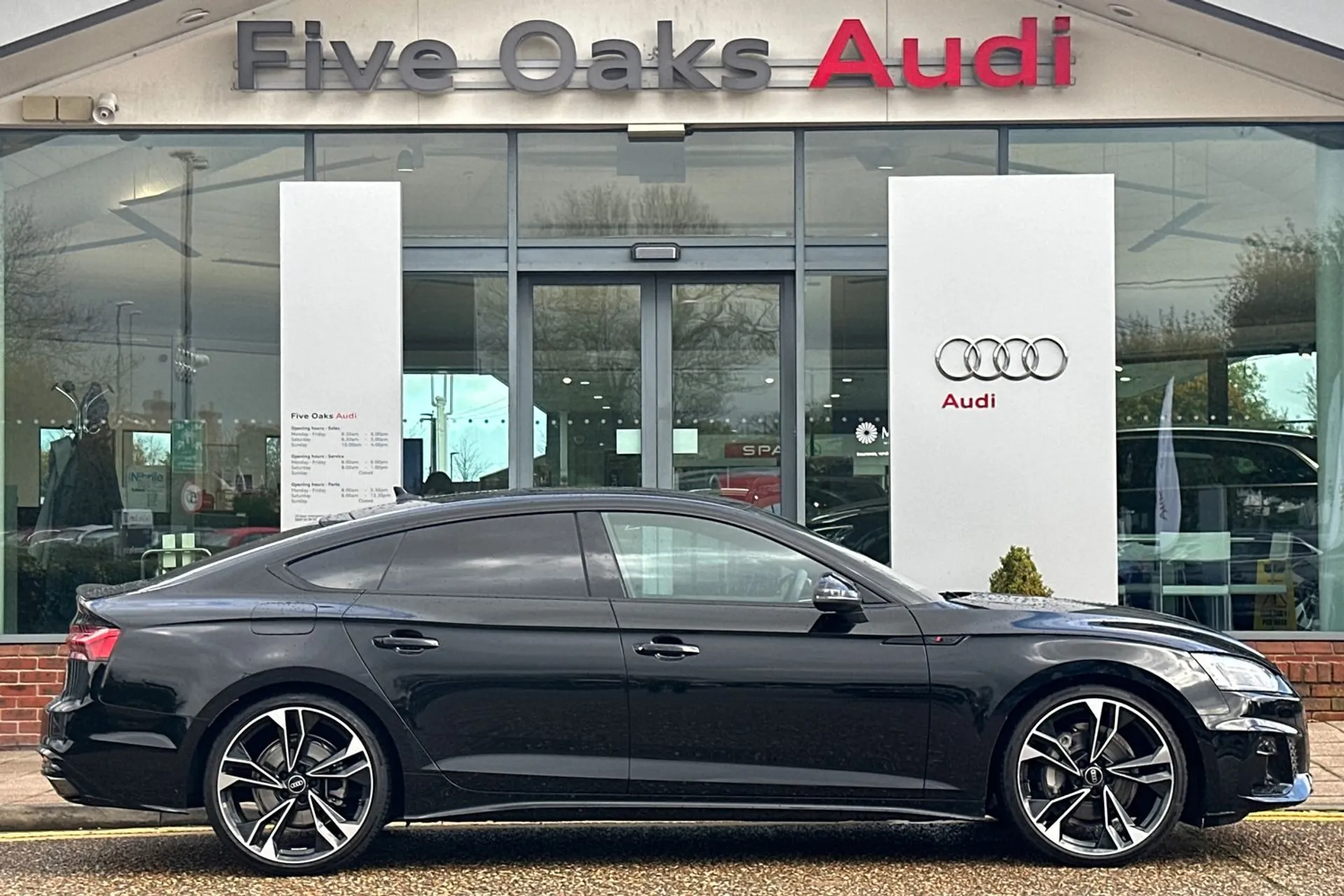 Audi A5 thumbnail image number 2