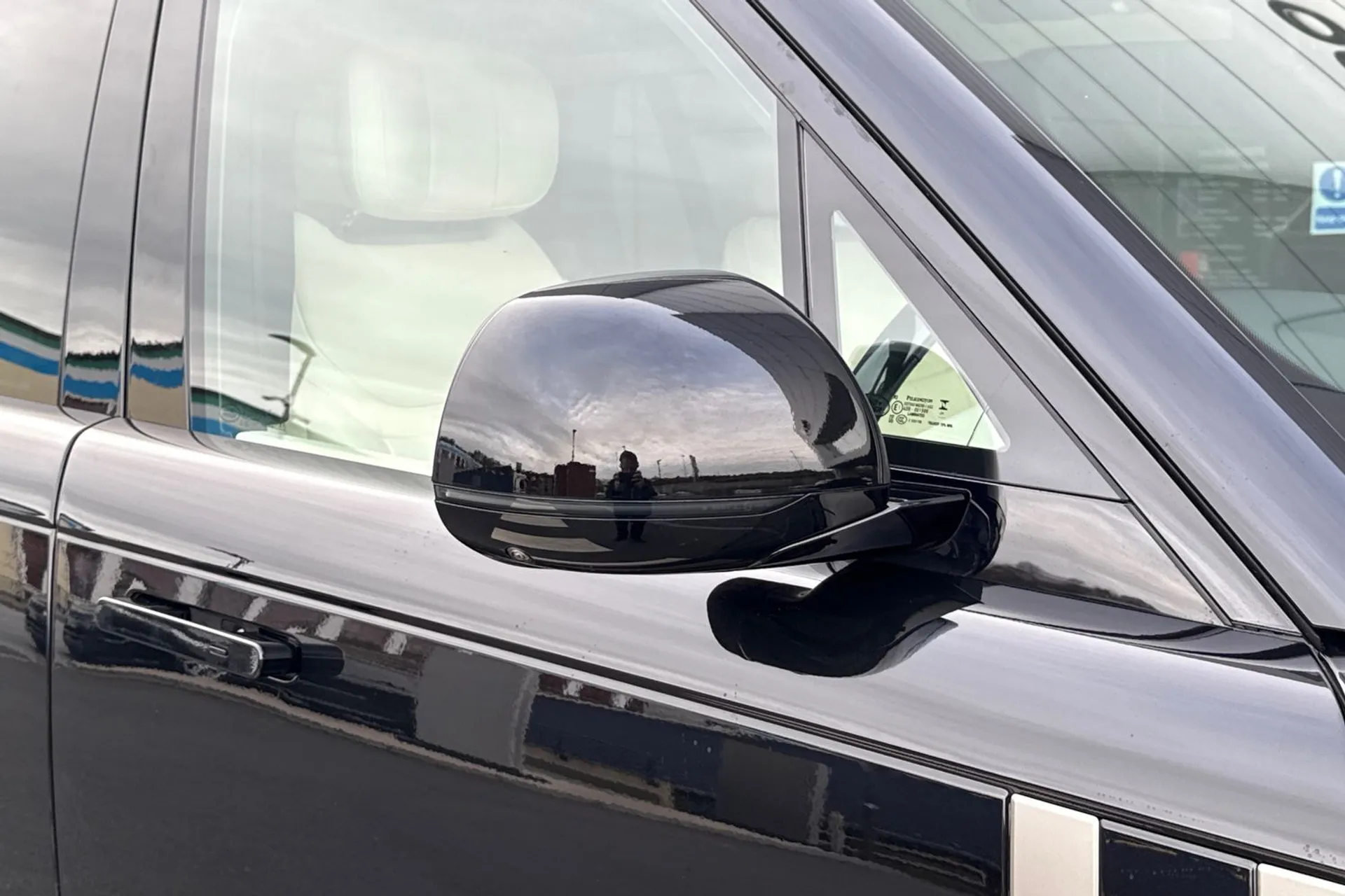 LAND ROVER RANGE ROVER thumbnail image number 38