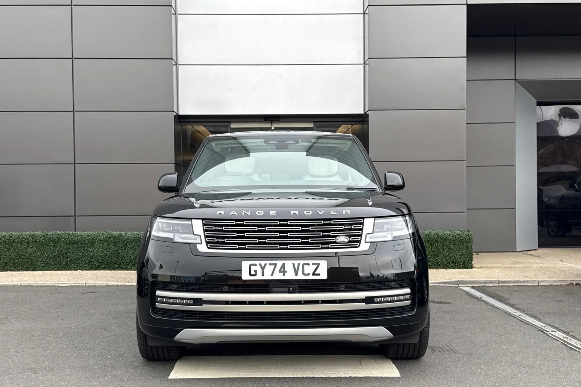 LAND ROVER RANGE ROVER thumbnail image number 11