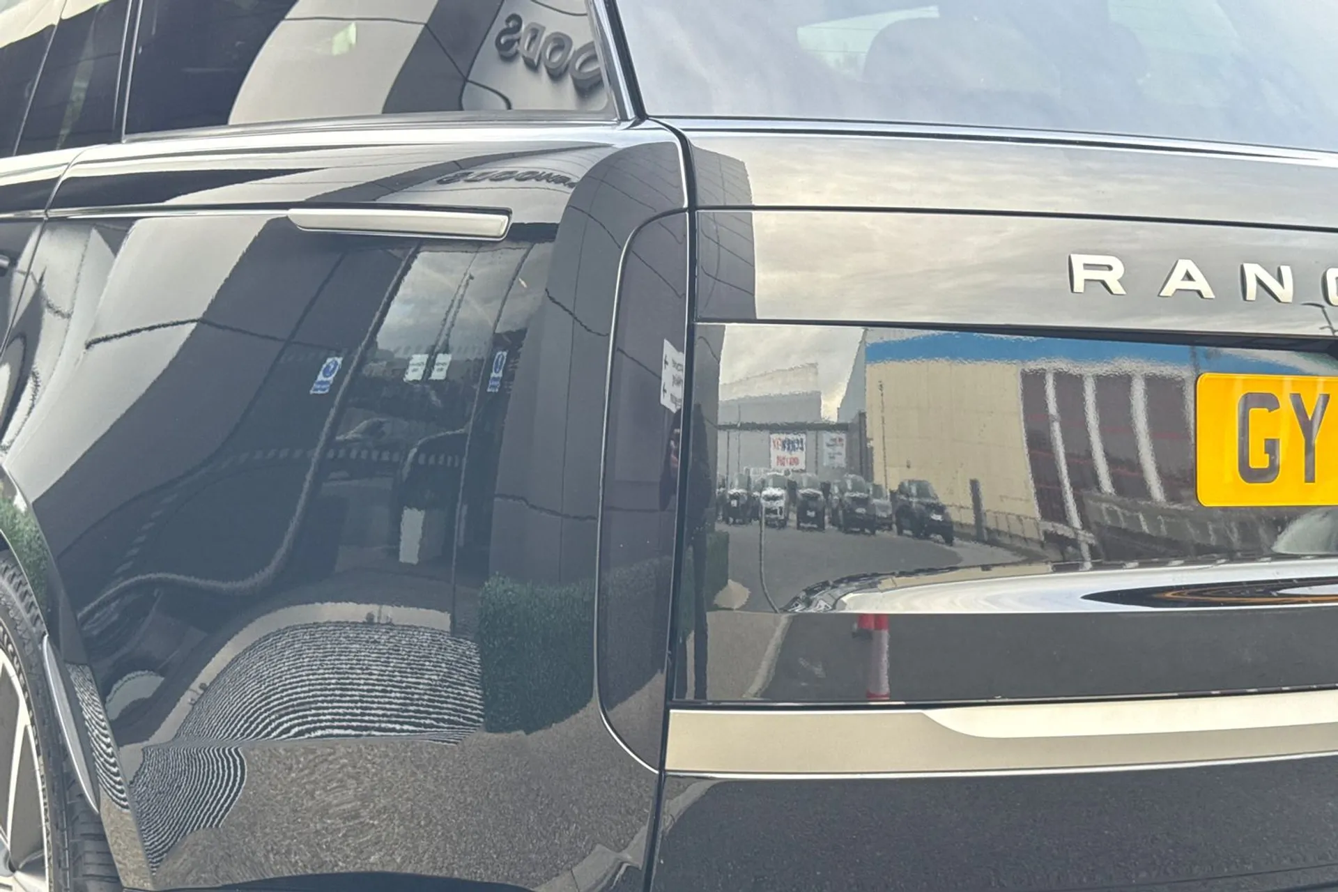 LAND ROVER RANGE ROVER thumbnail image number 48