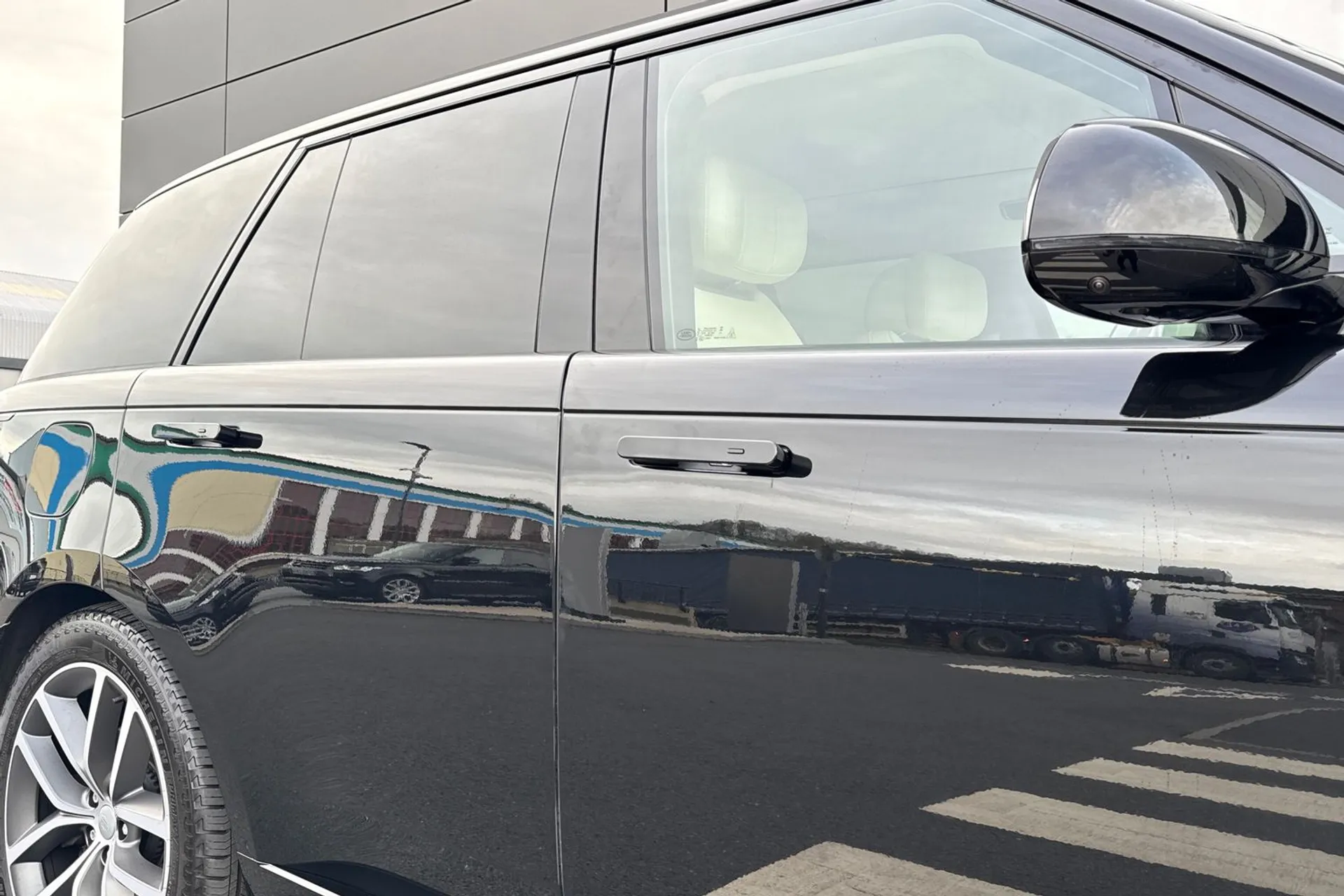 LAND ROVER RANGE ROVER thumbnail image number 34