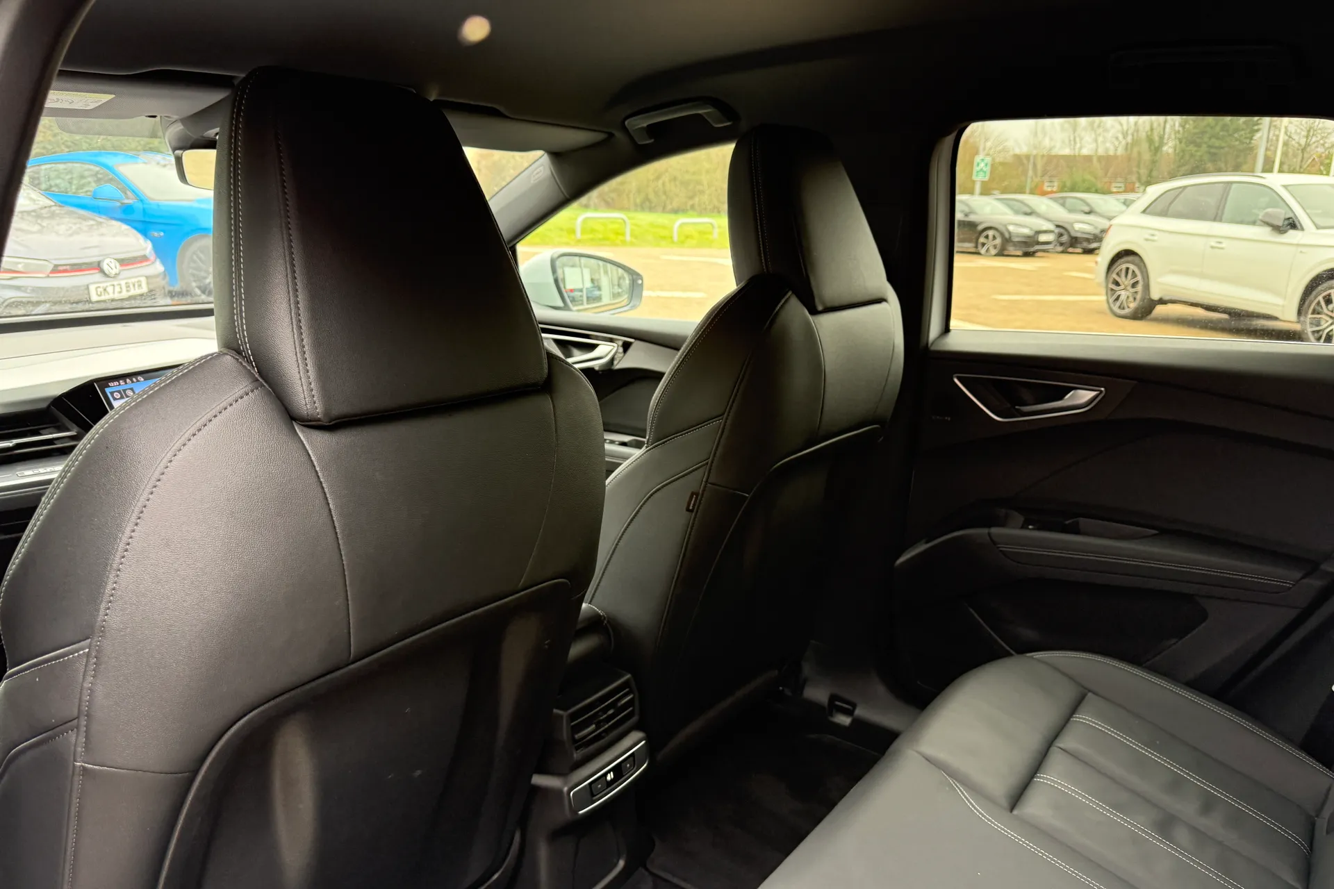 Audi Q4 thumbnail image number 44