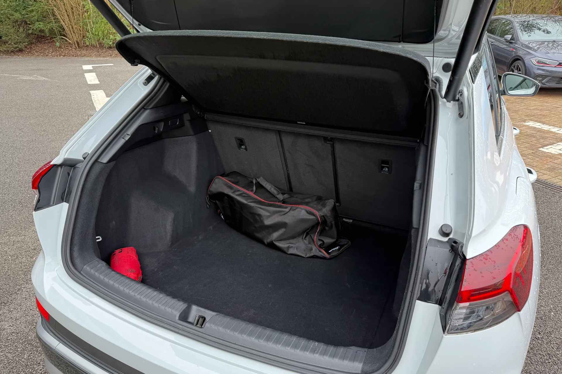 Audi Q4 thumbnail image number 39