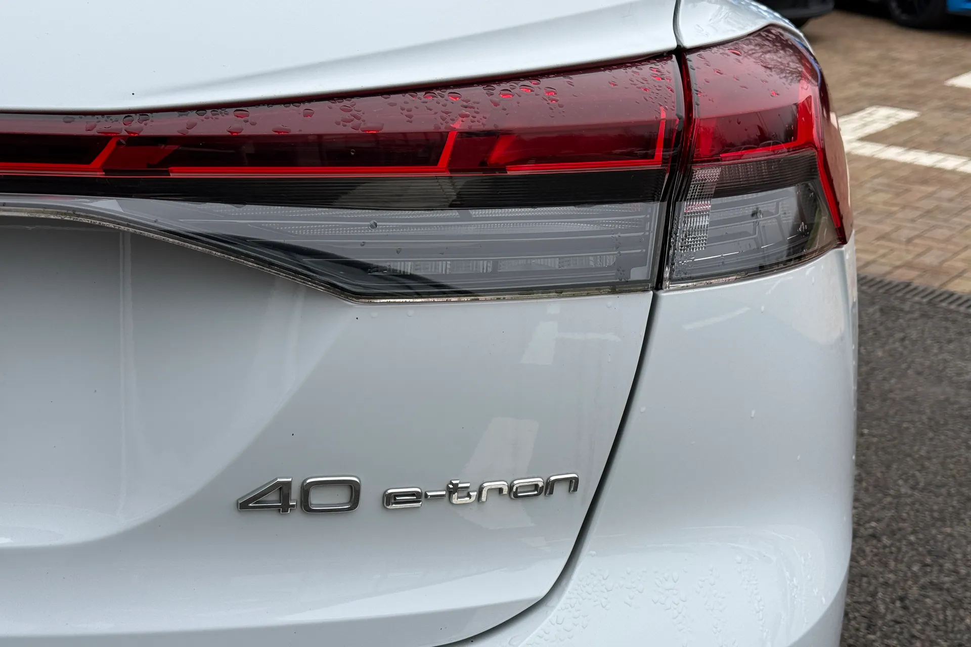 Audi Q4 thumbnail image number 38