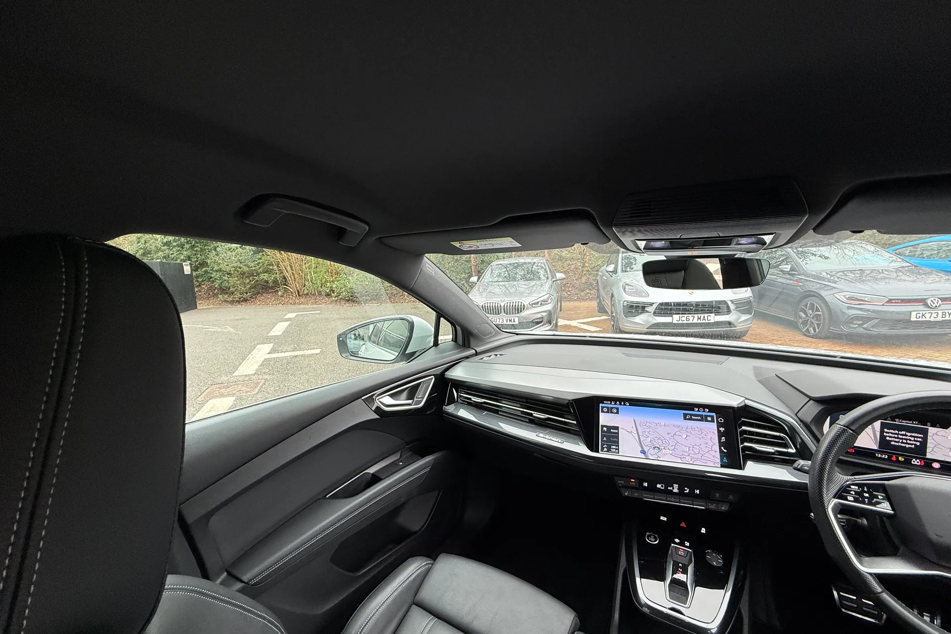 Audi Q4 thumbnail image number 30