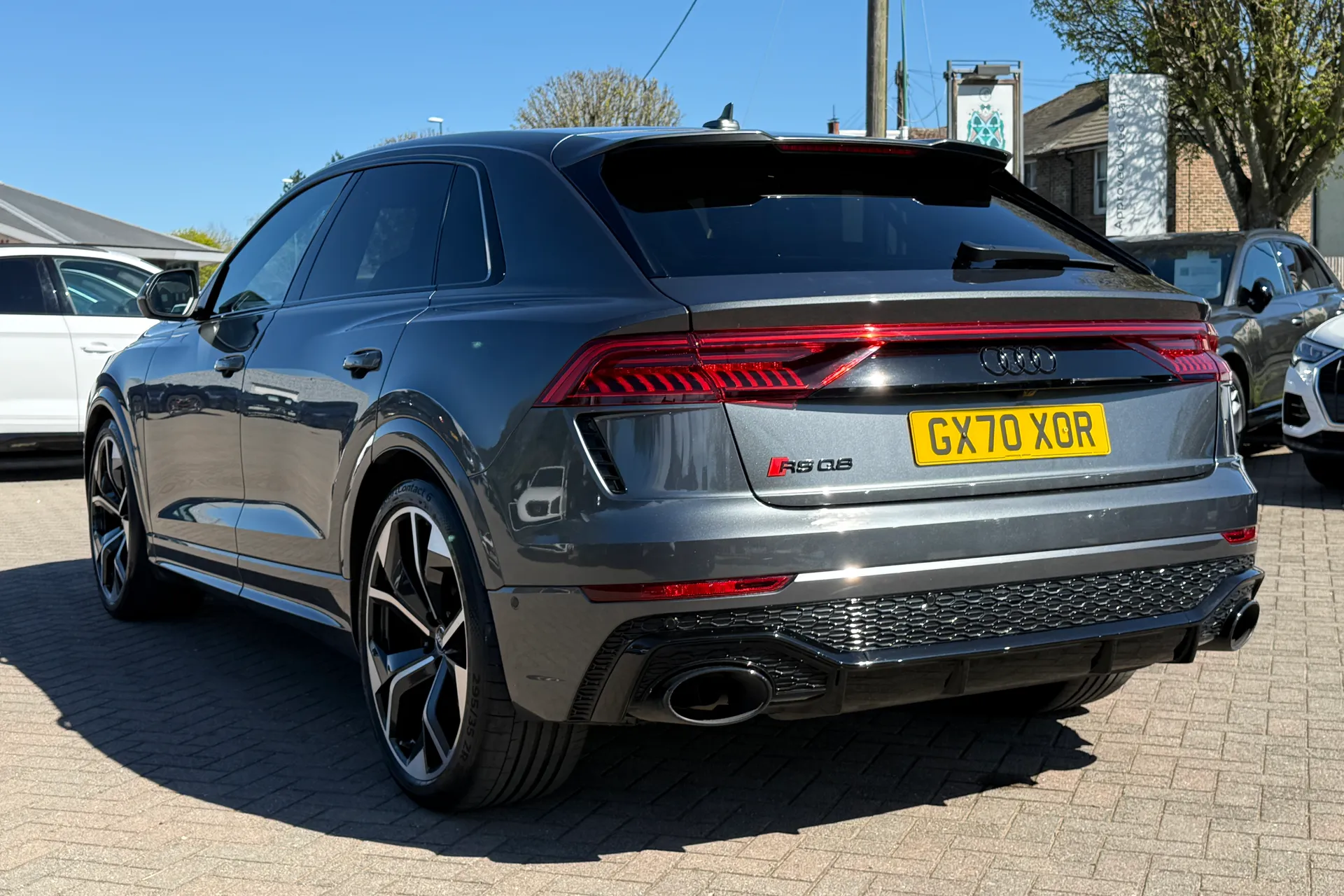 Audi RS Q8 thumbnail image number 43