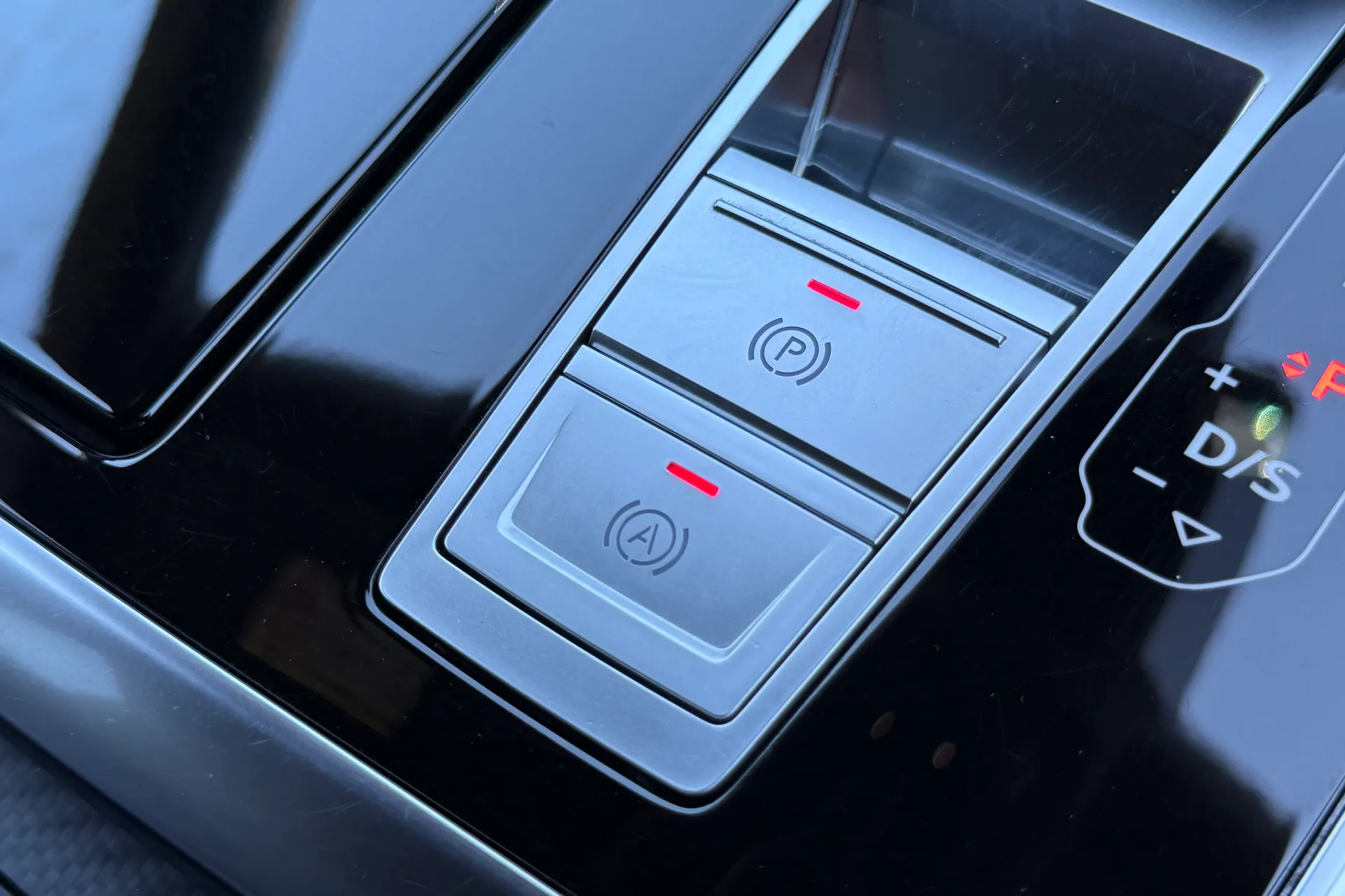 Audi RS Q8 thumbnail image number 50