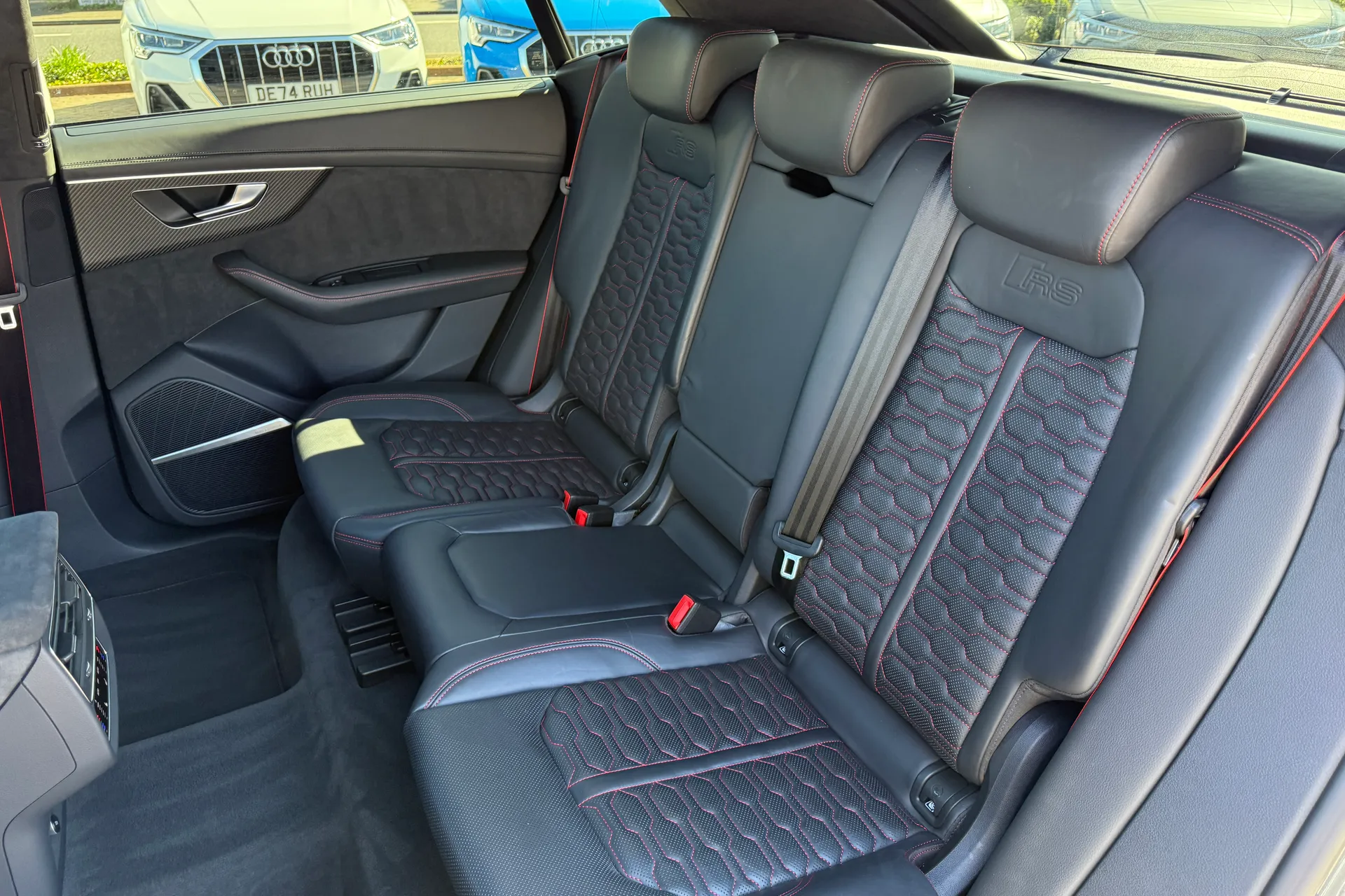 Audi RS Q8 thumbnail image number 52