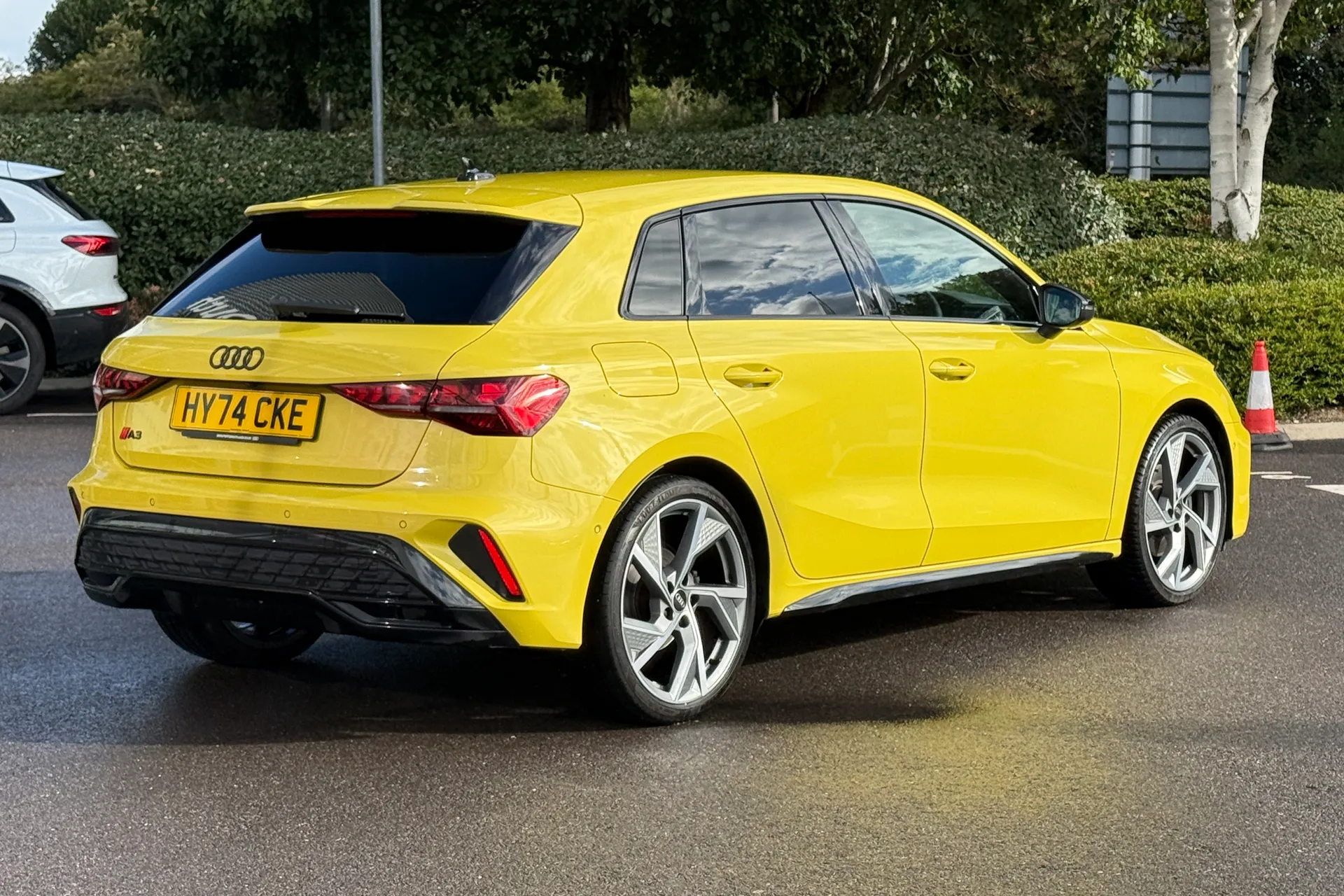 Audi A3 thumbnail image number 8