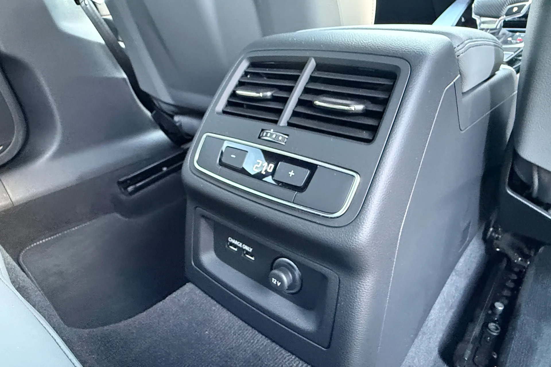 Audi A5 thumbnail image number 47