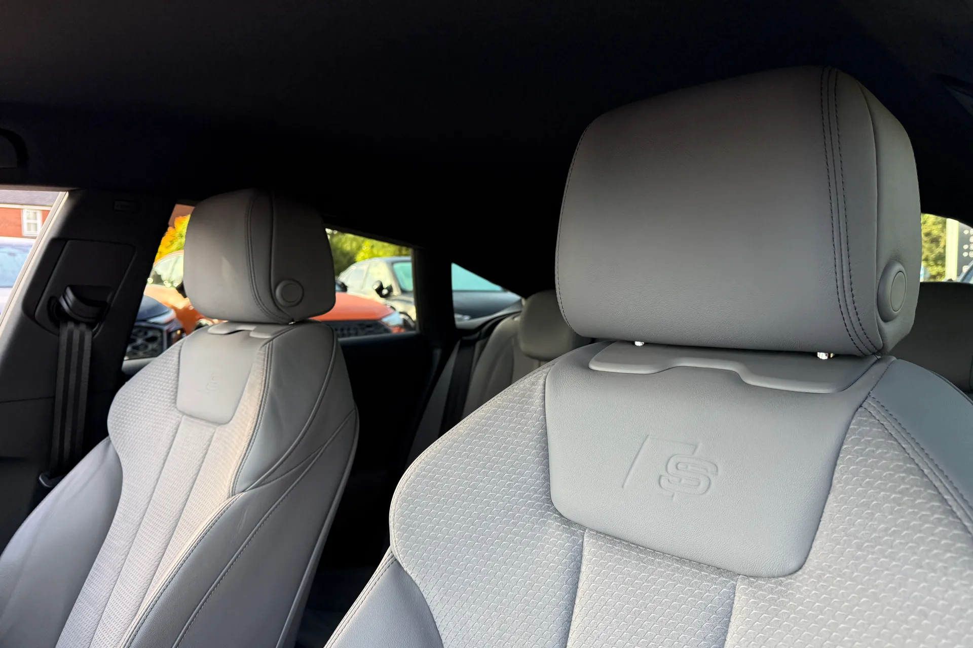 Audi A5 thumbnail image number 31