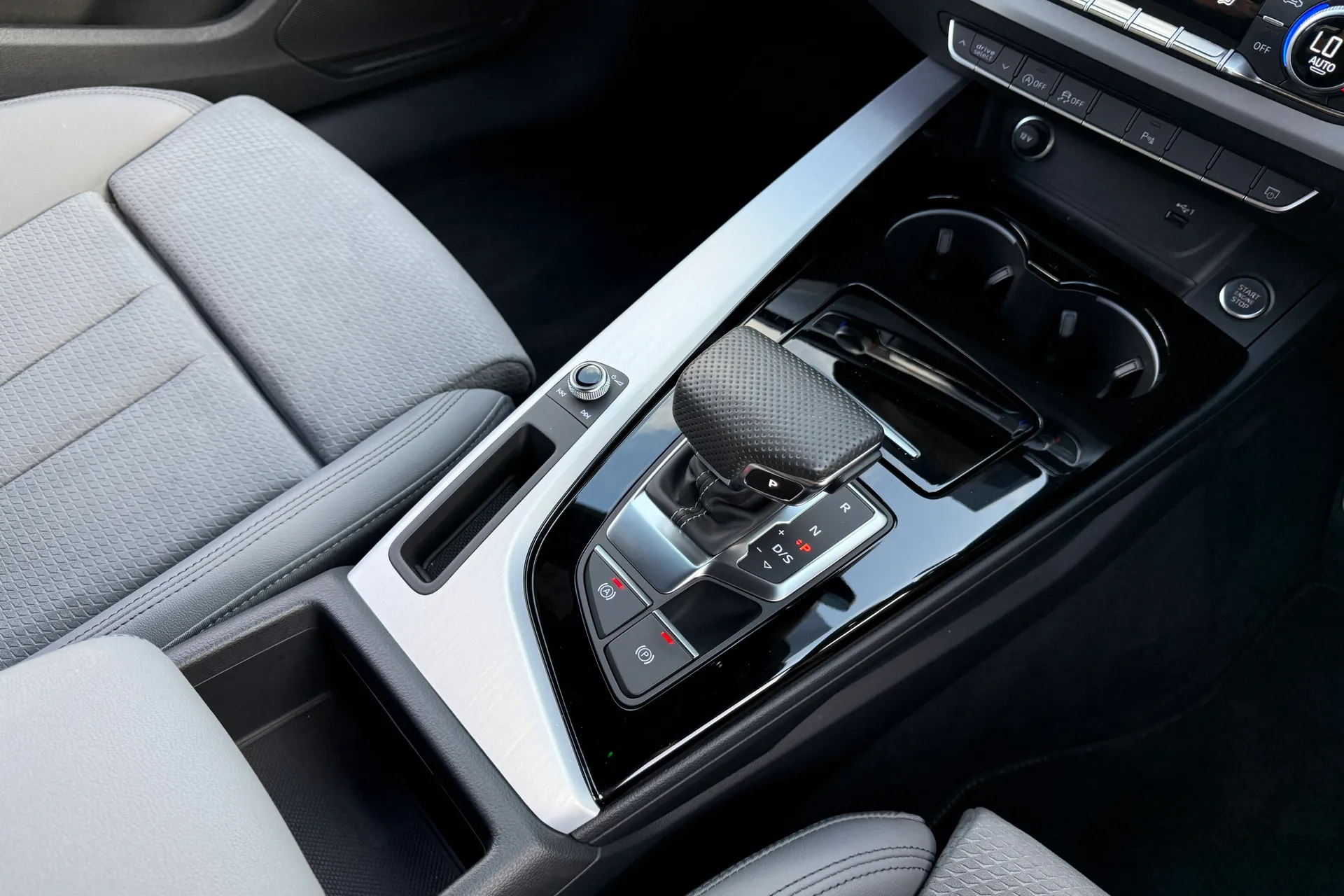 Audi A5 thumbnail image number 39