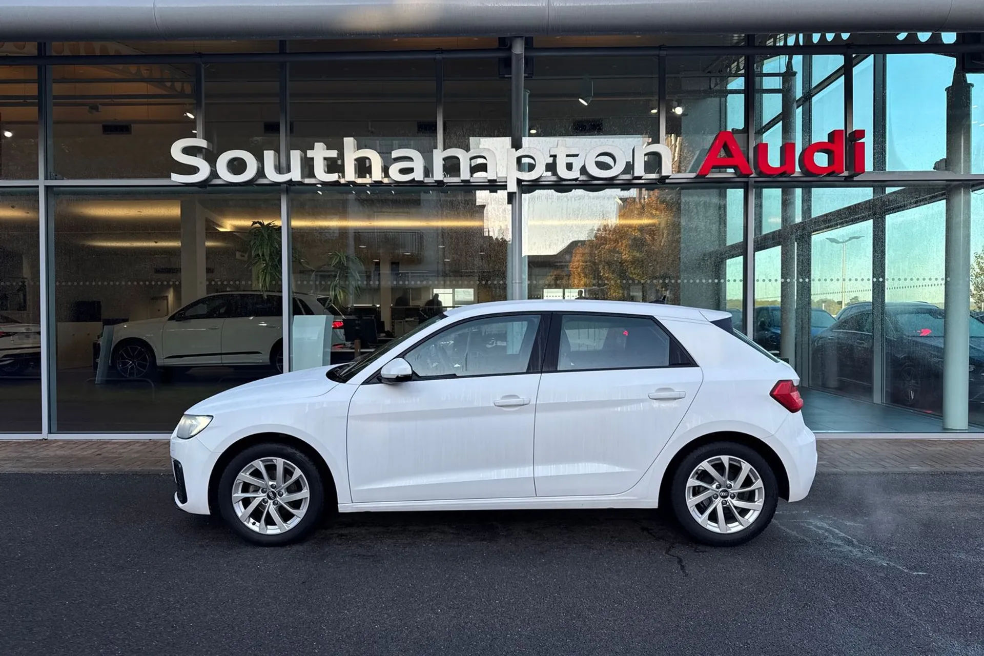 Audi A1 thumbnail image number 9