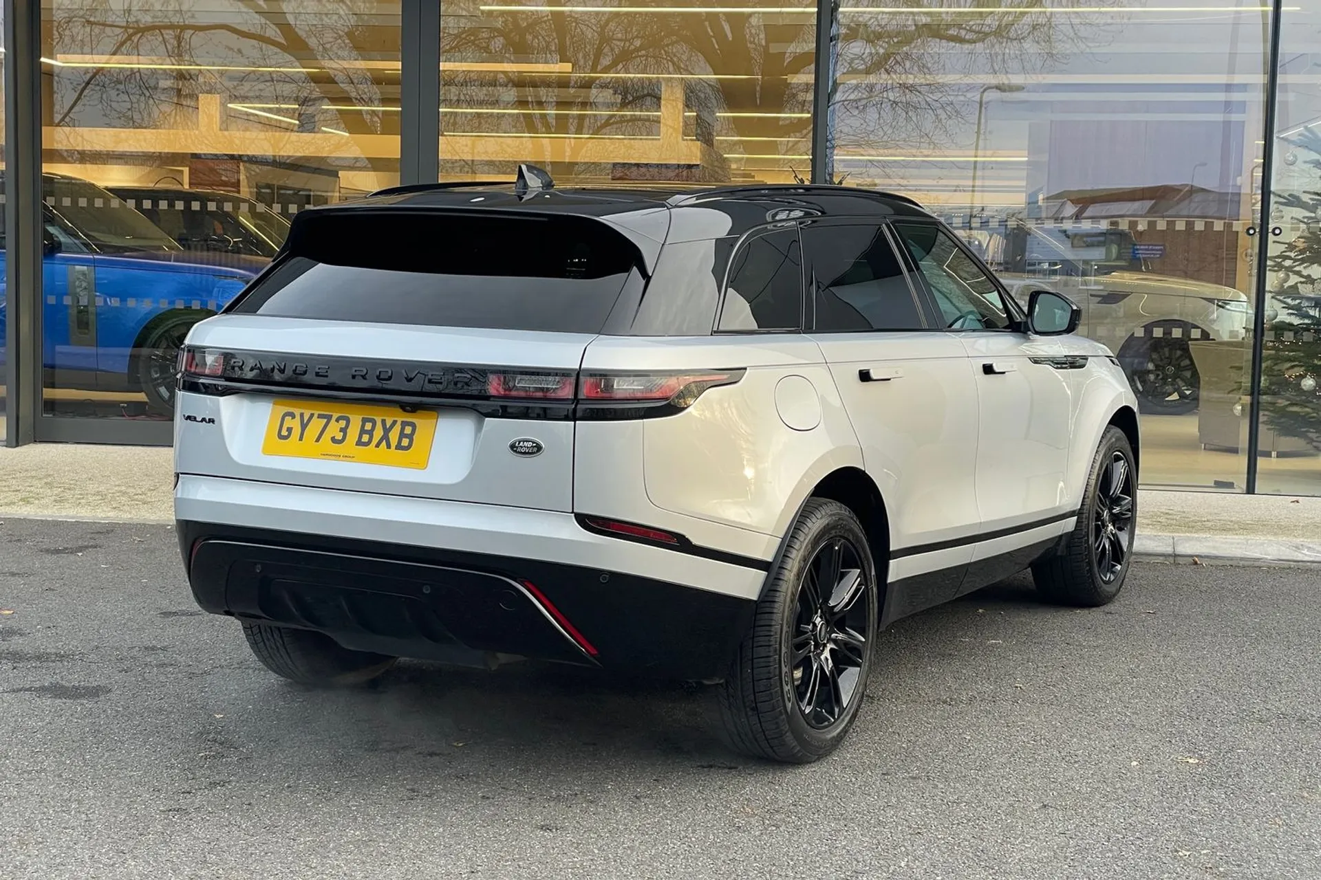 LAND ROVER RANGE ROVER VELAR thumbnail image number 7