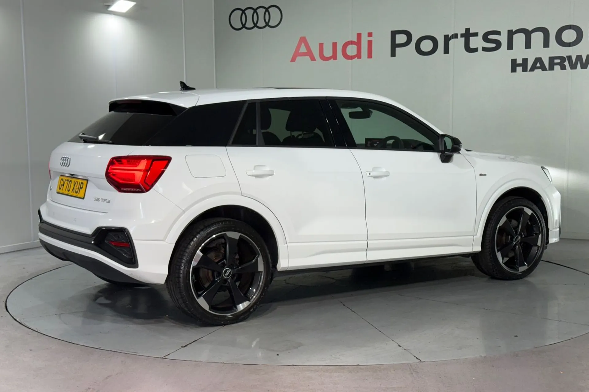 Audi Q2 thumbnail image number 10