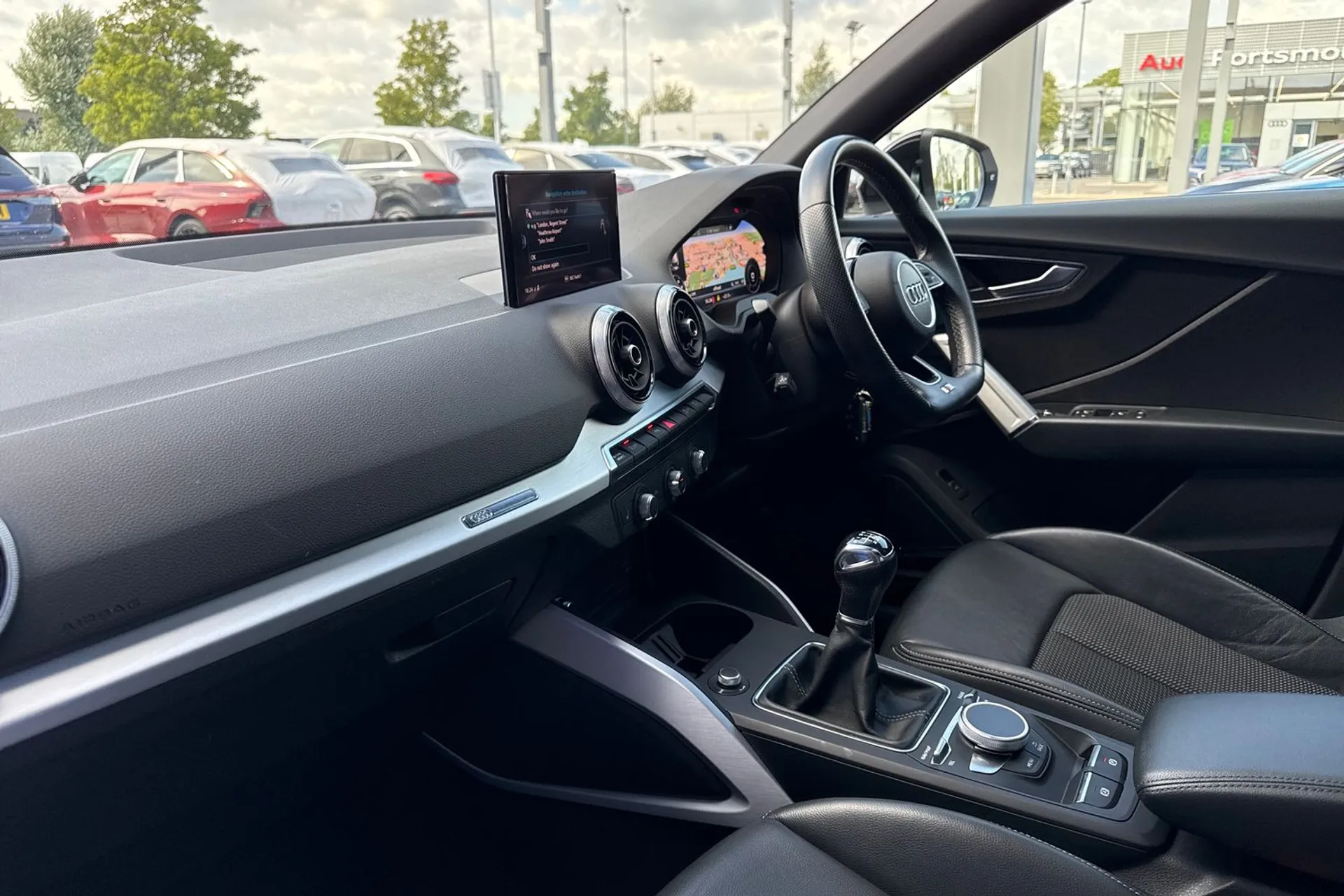 Audi Q2 thumbnail image number 28