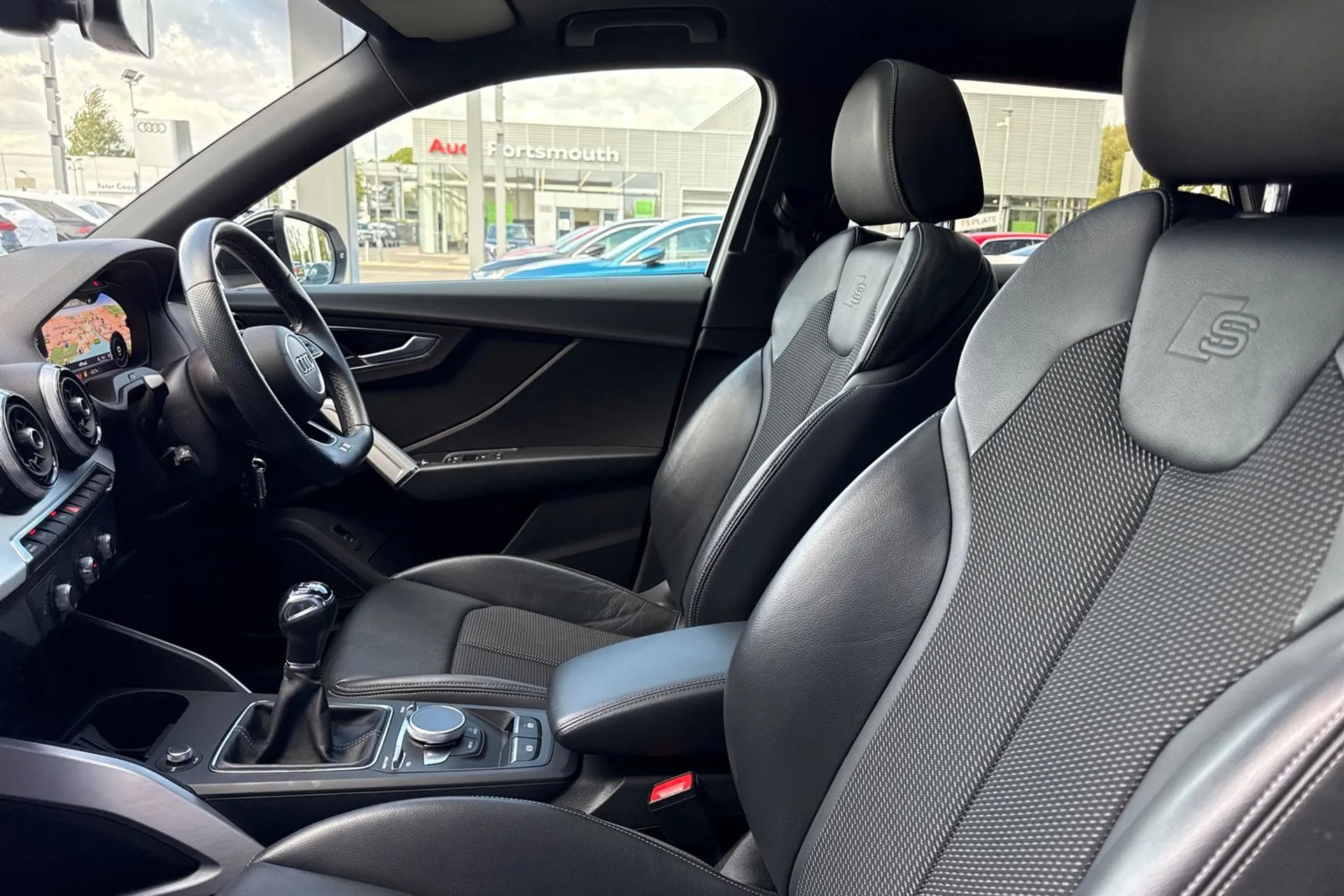Audi Q2 thumbnail image number 30