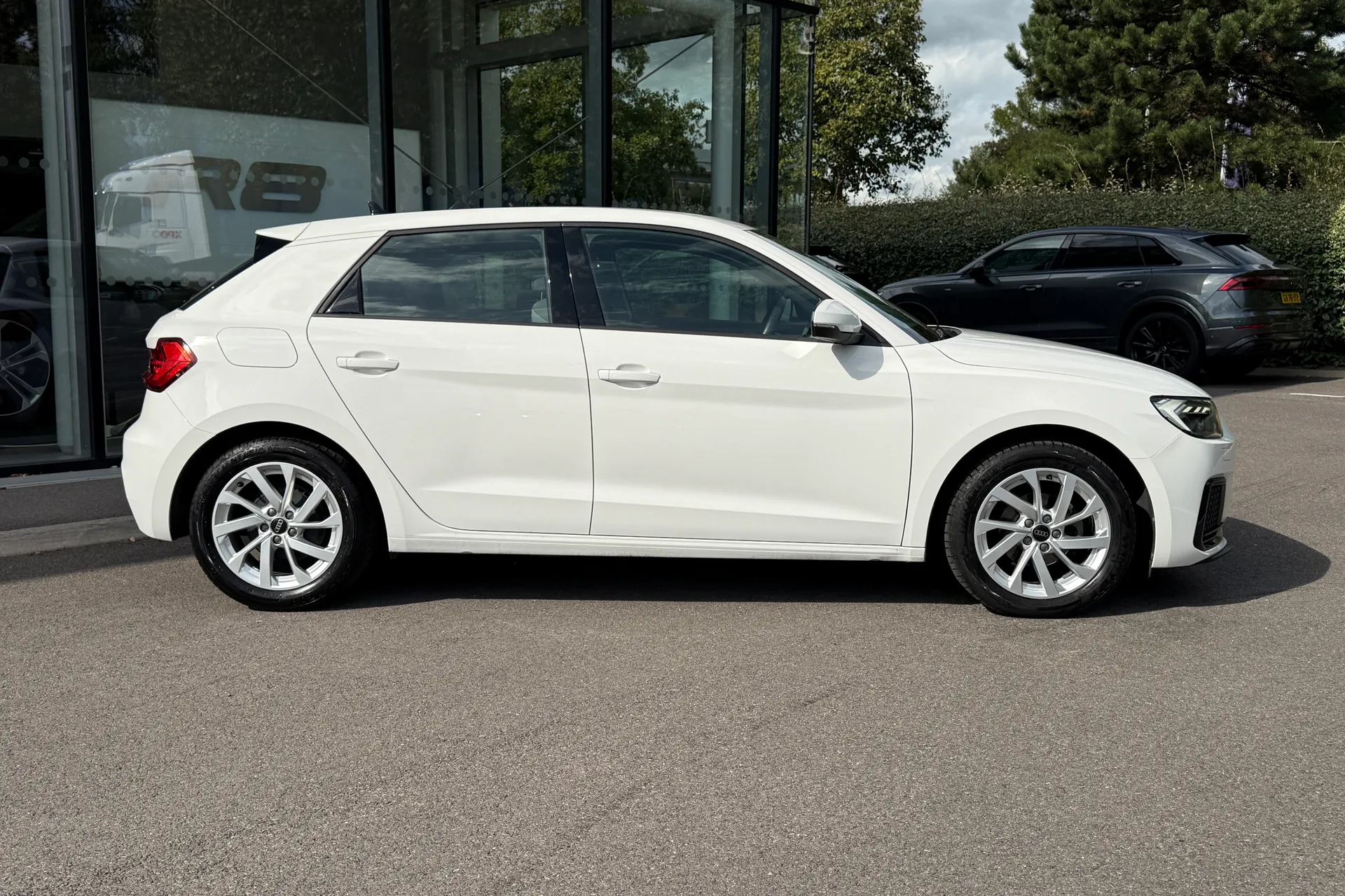 Audi A1 thumbnail image number 2