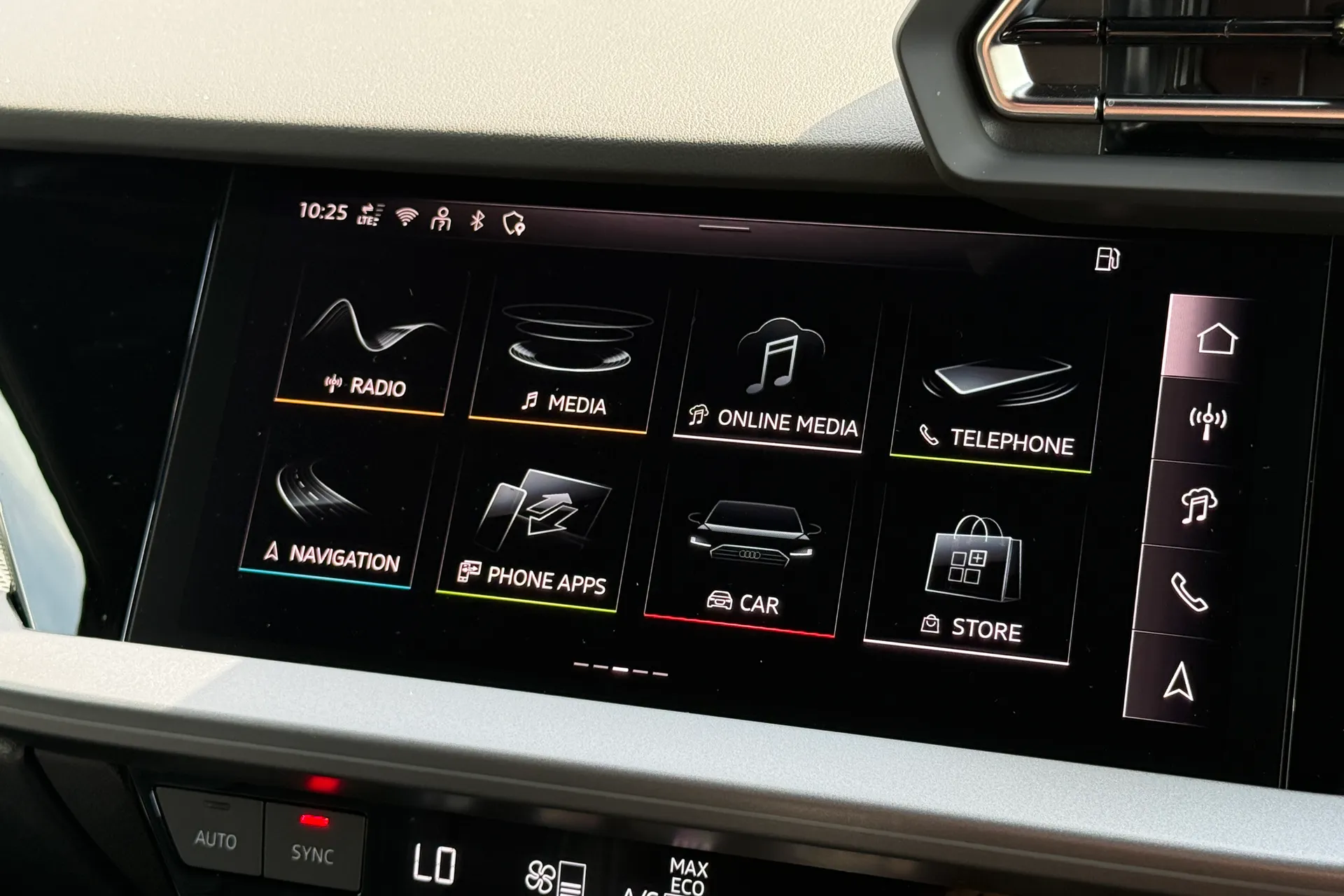 Audi A3 thumbnail image number 39