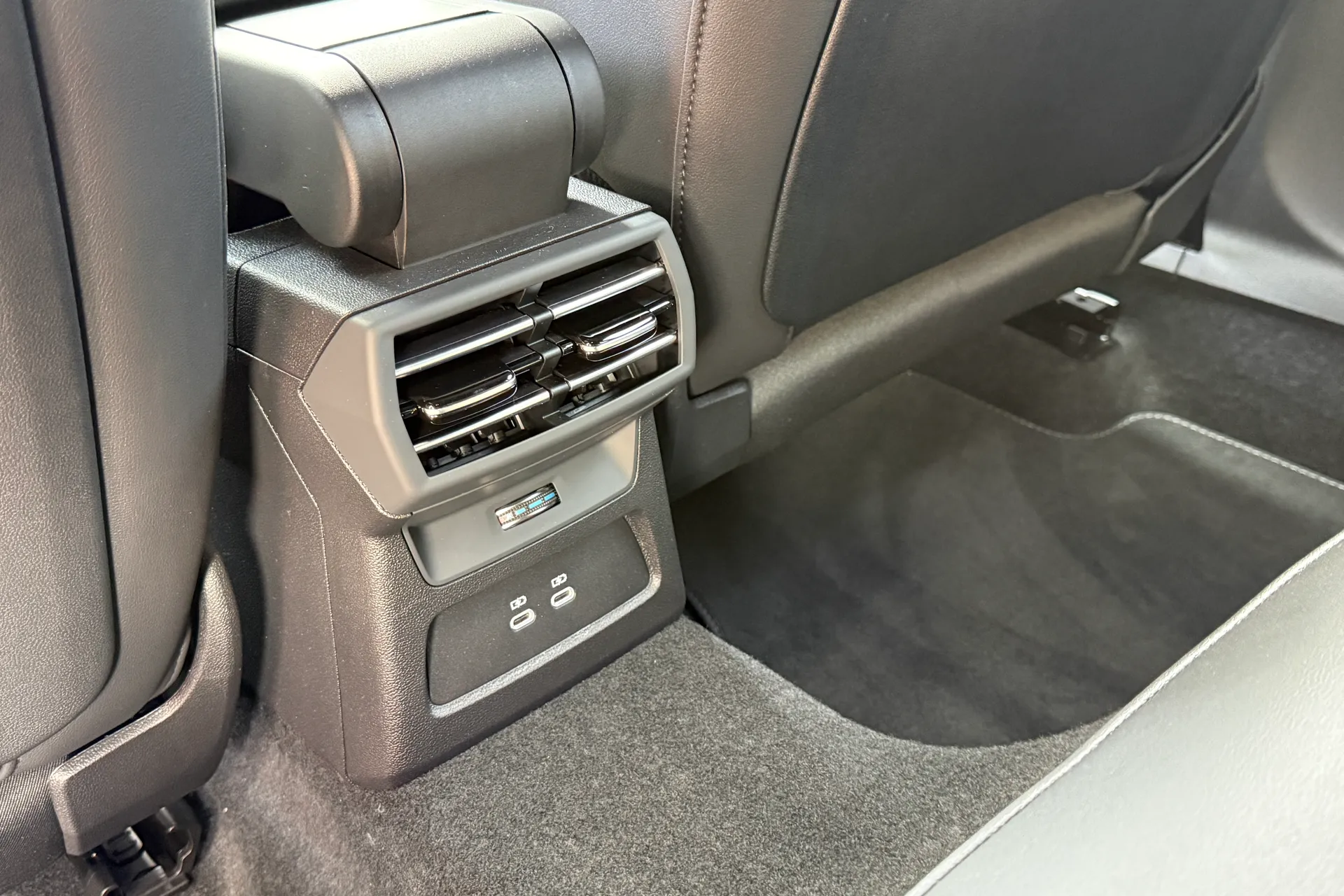 Audi A3 thumbnail image number 36