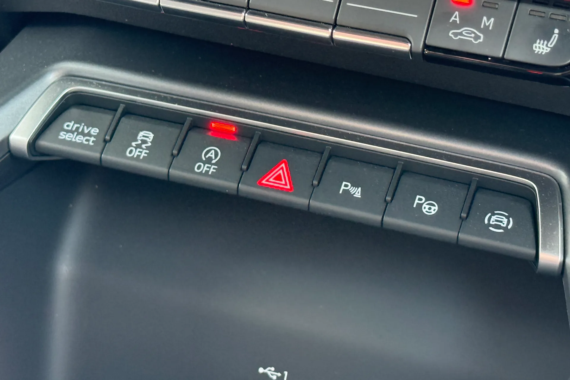 Audi A3 thumbnail image number 17