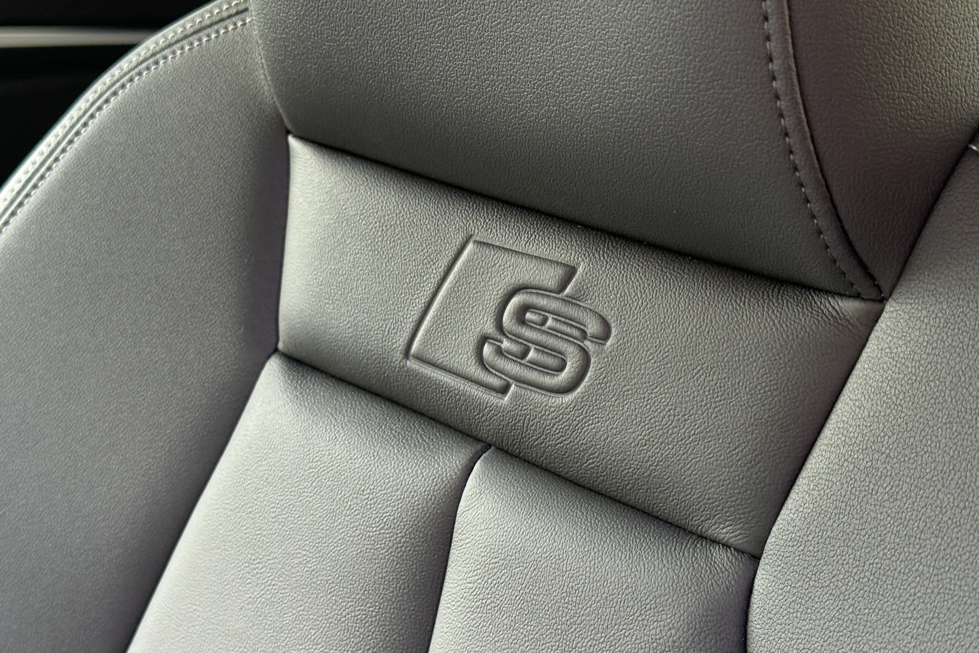 Audi A3 thumbnail image number 24