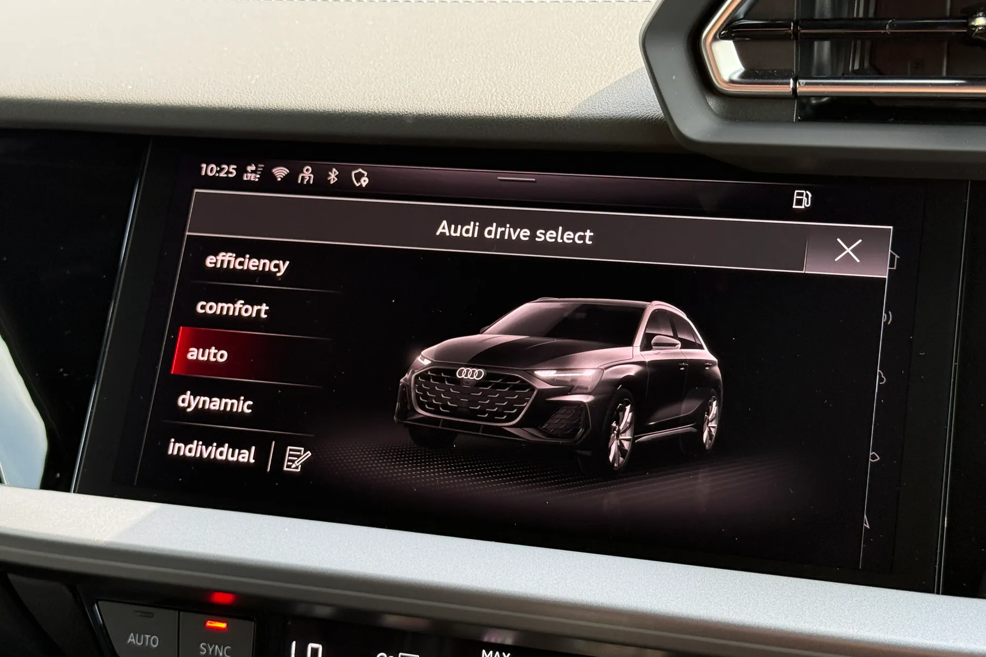 Audi A3 thumbnail image number 23