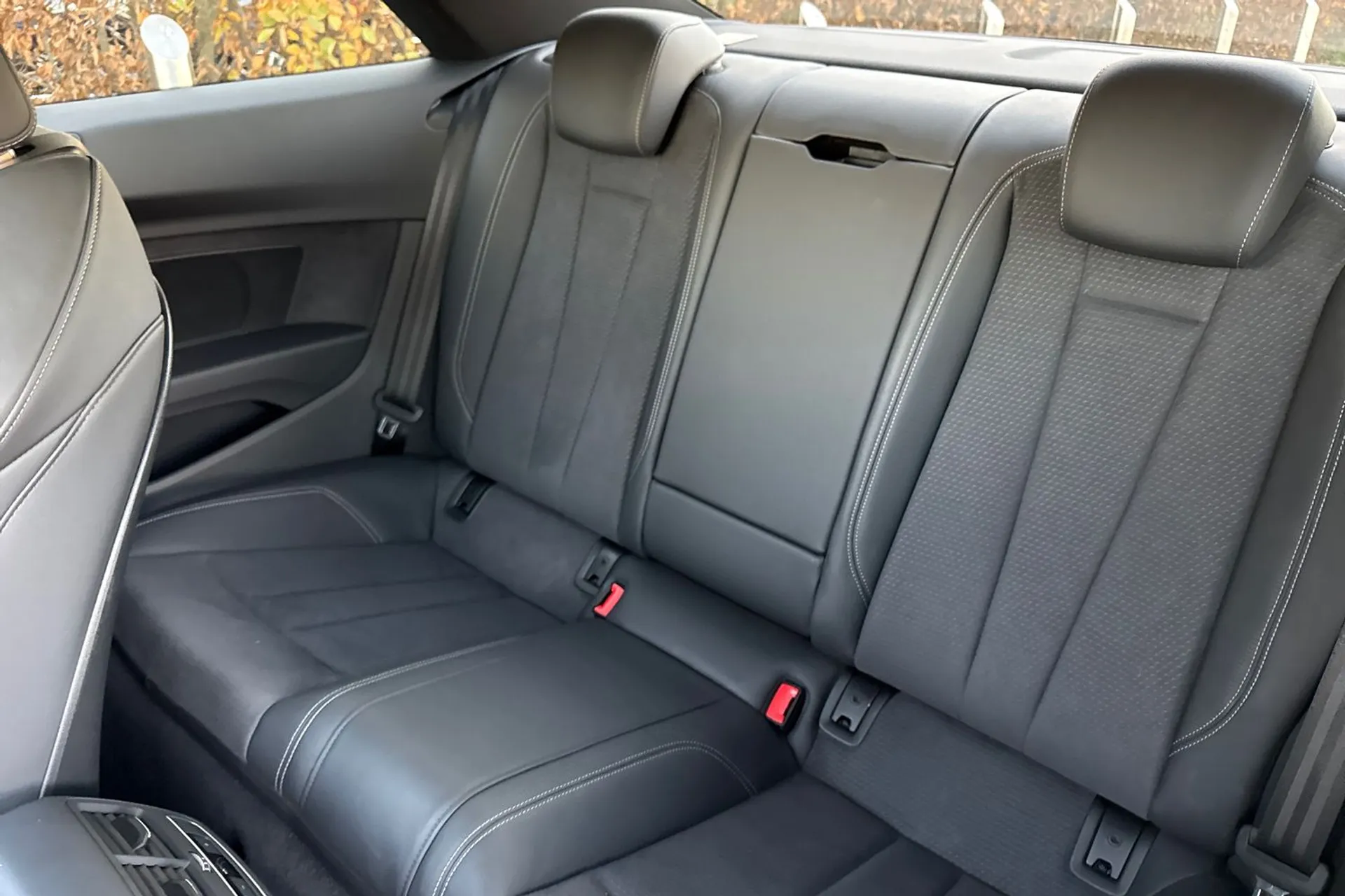 Audi A5 thumbnail image number 37