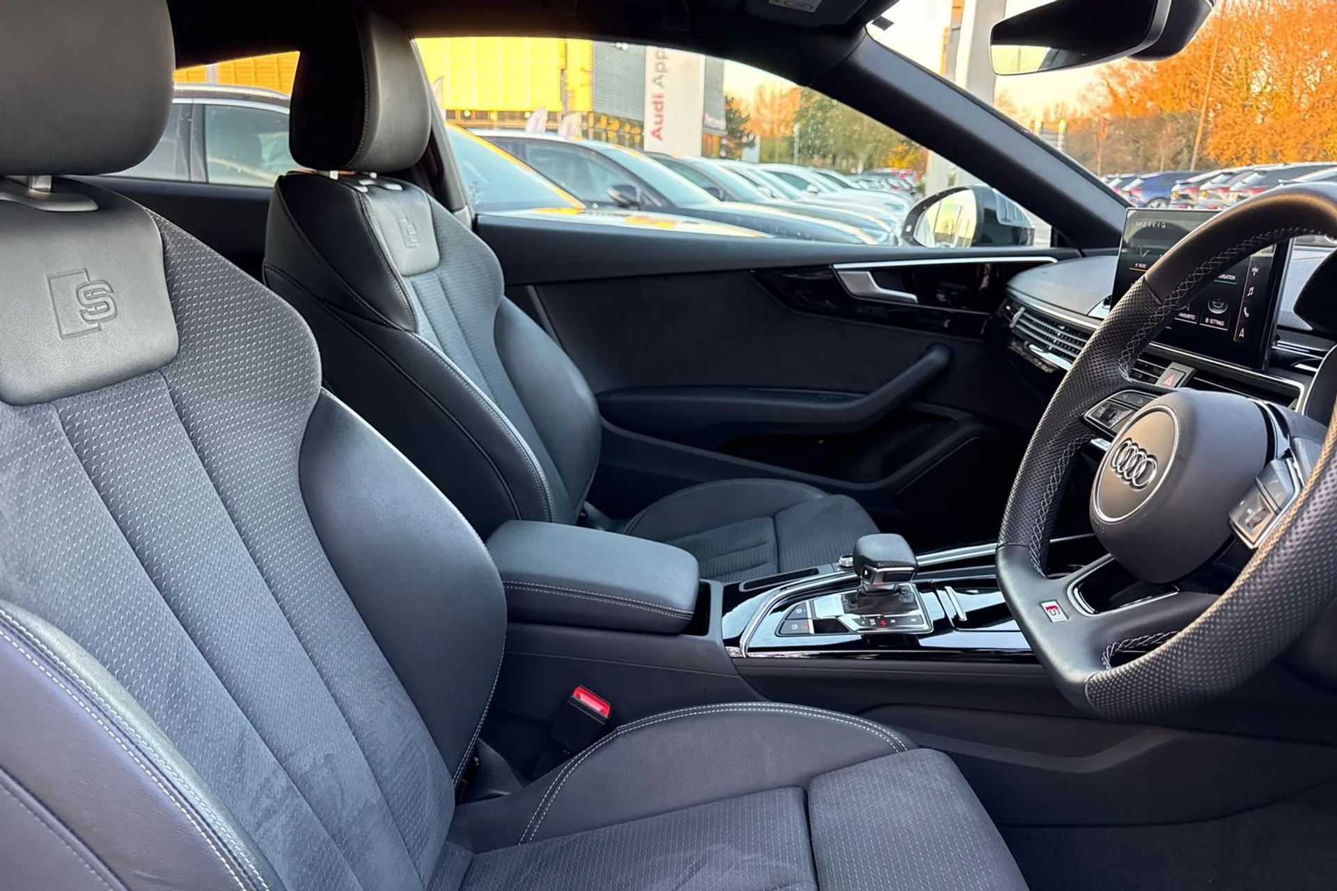 Audi A5 thumbnail image number 28