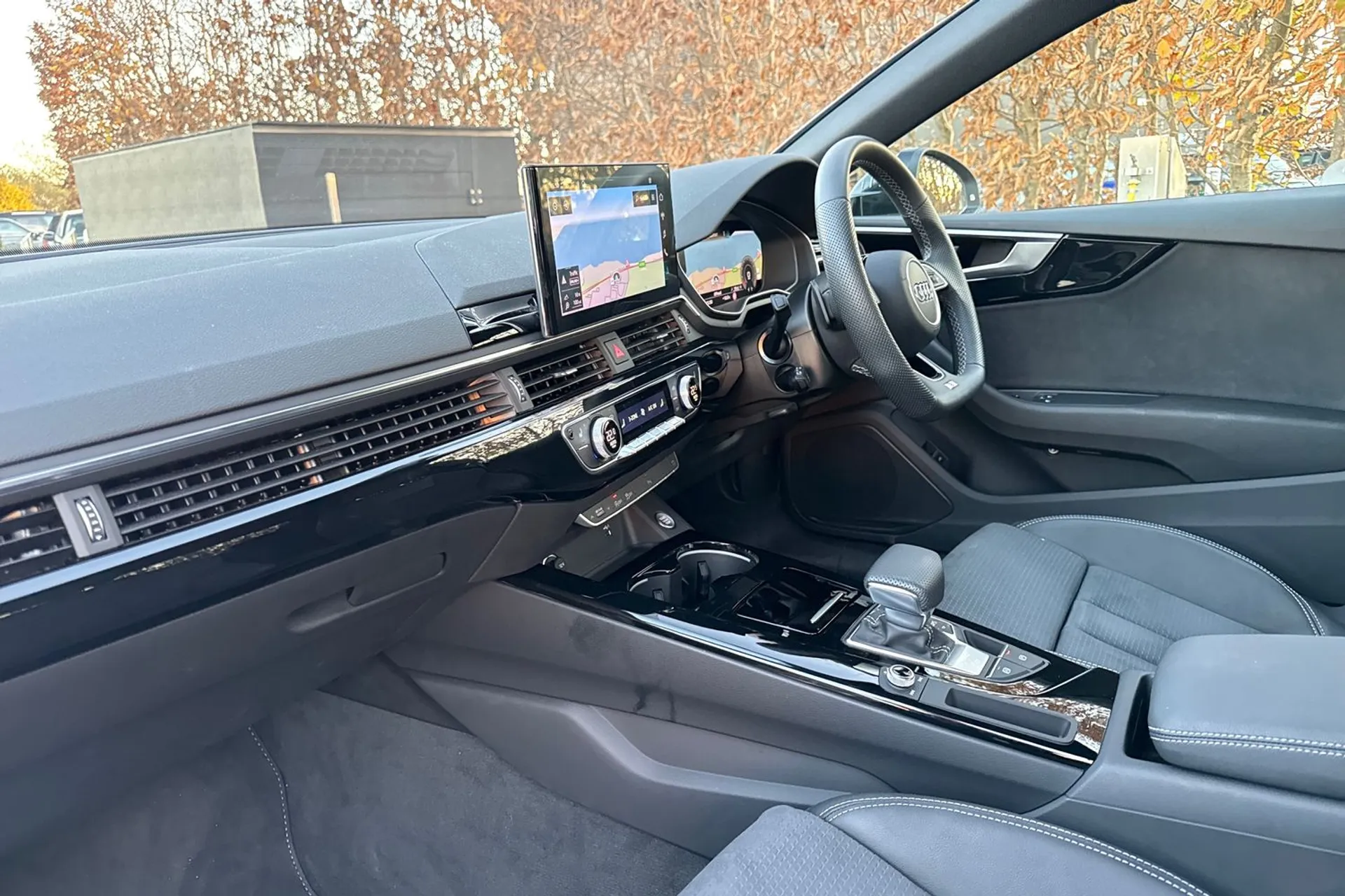 Audi A5 thumbnail image number 32