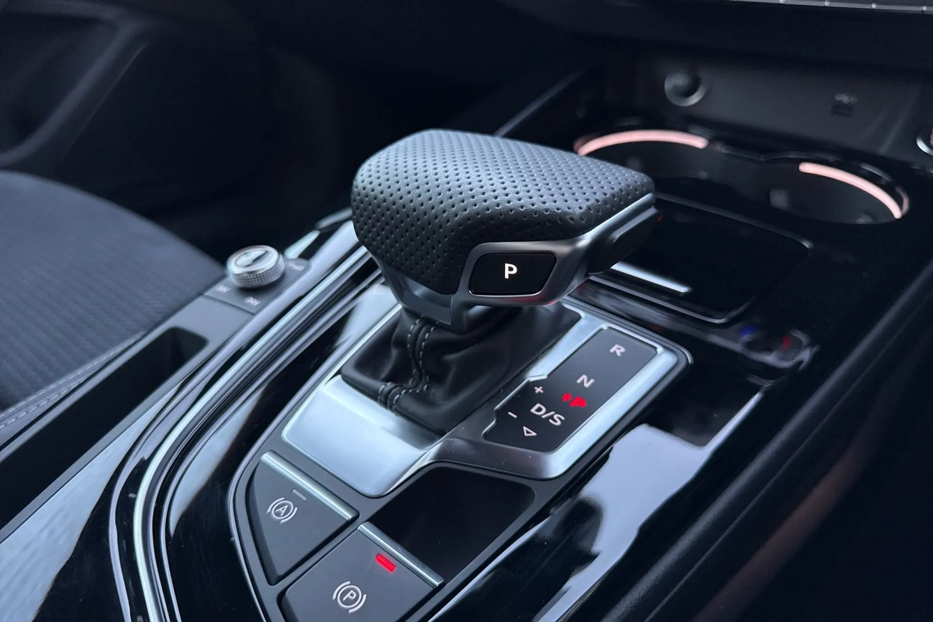 Audi A5 thumbnail image number 35