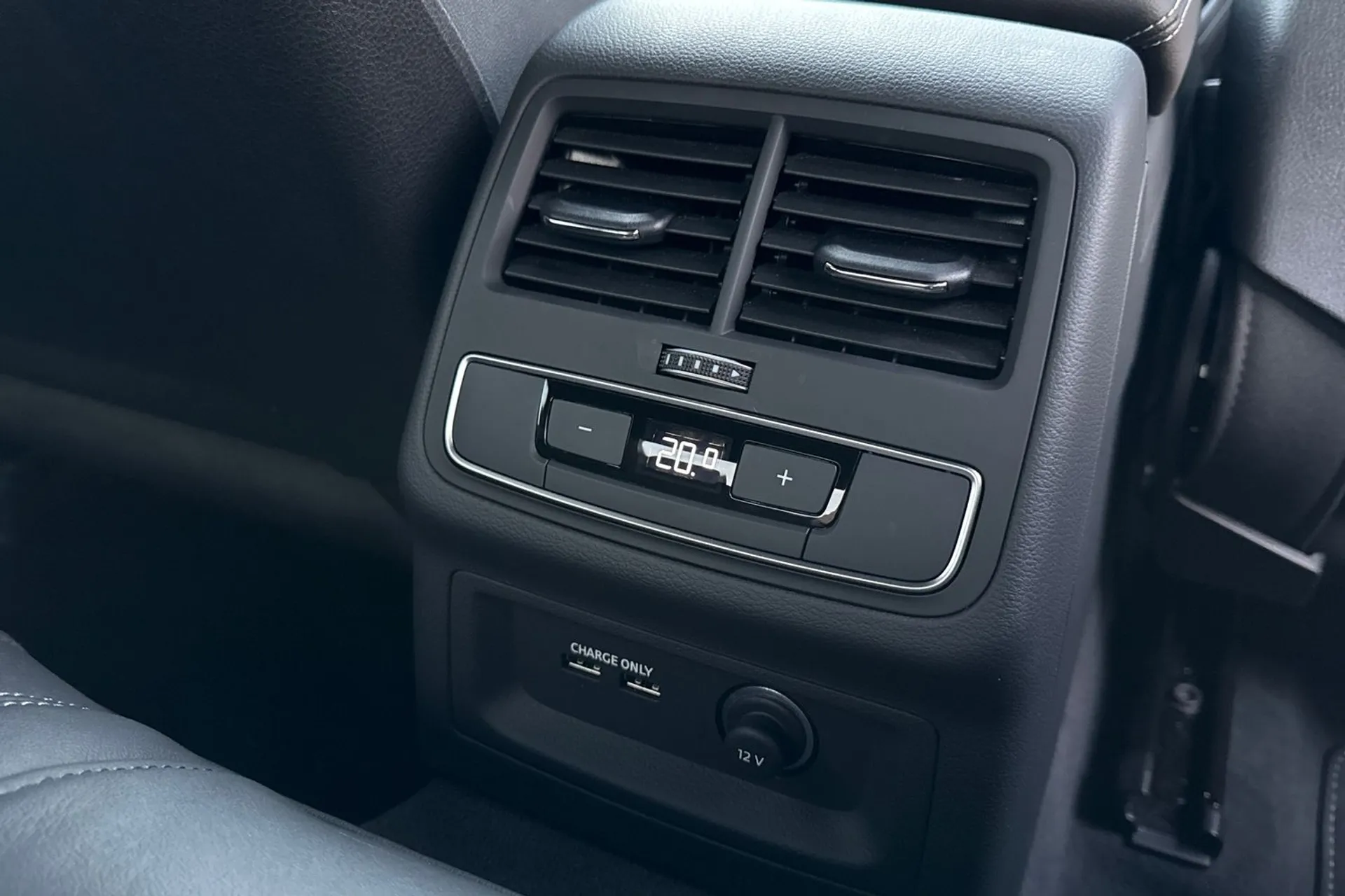 Audi A5 thumbnail image number 40