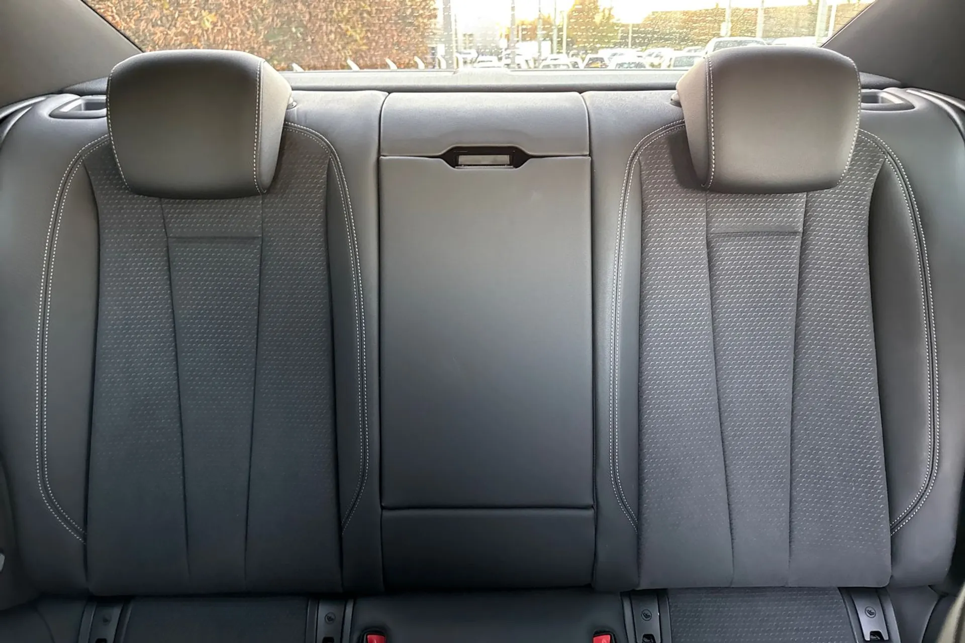 Audi A5 thumbnail image number 39