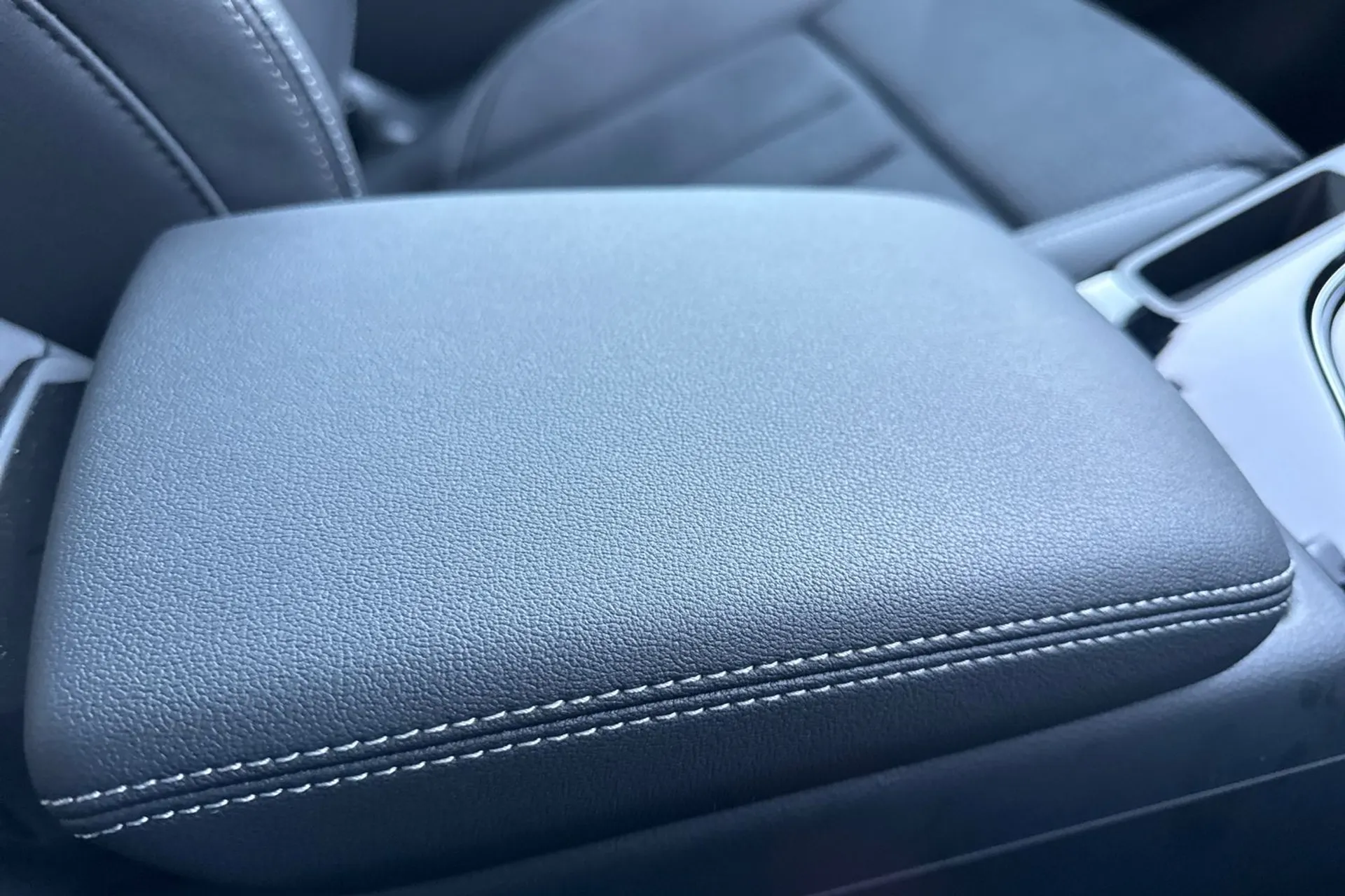 Audi A5 thumbnail image number 47