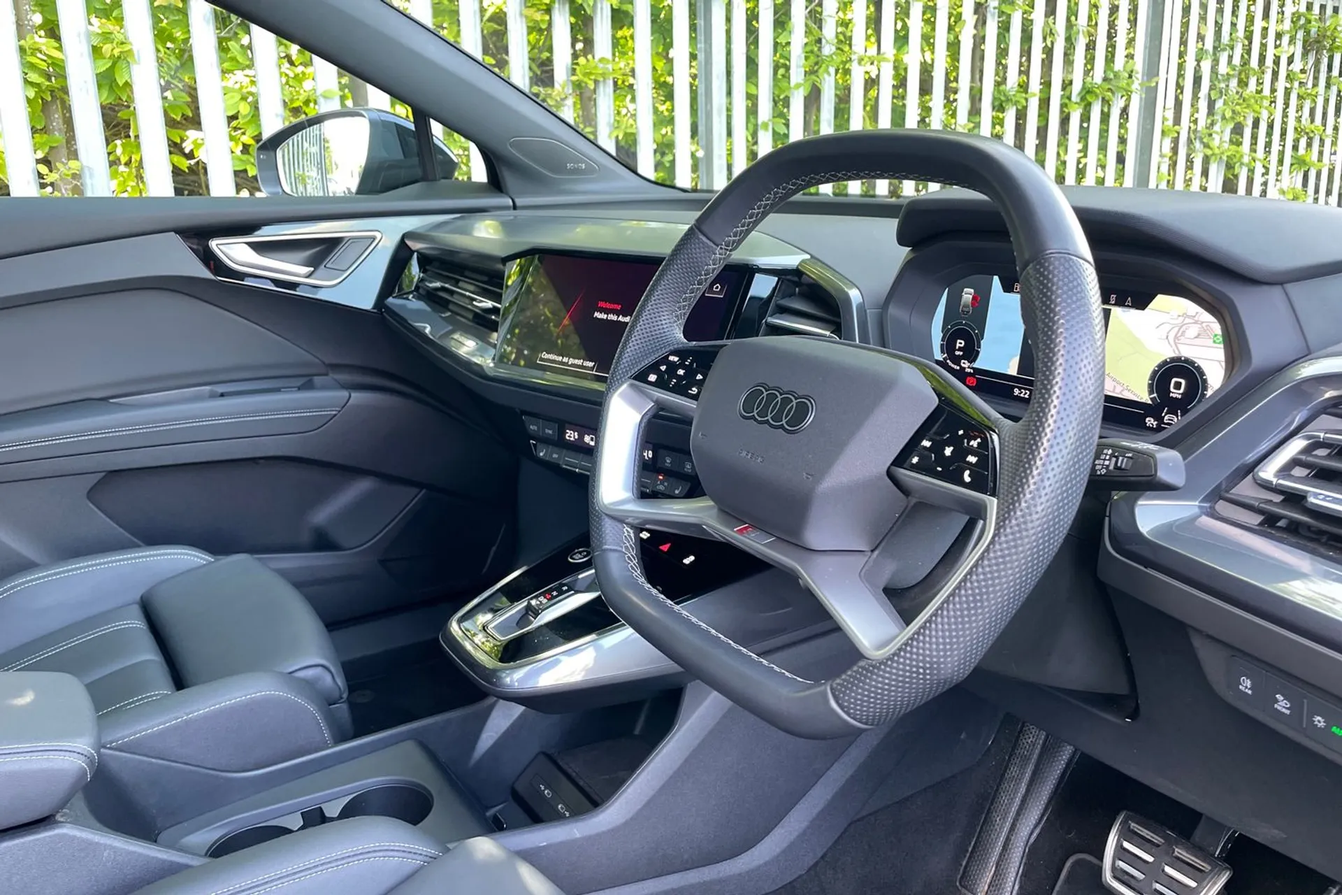 Audi Q4 thumbnail image number 28