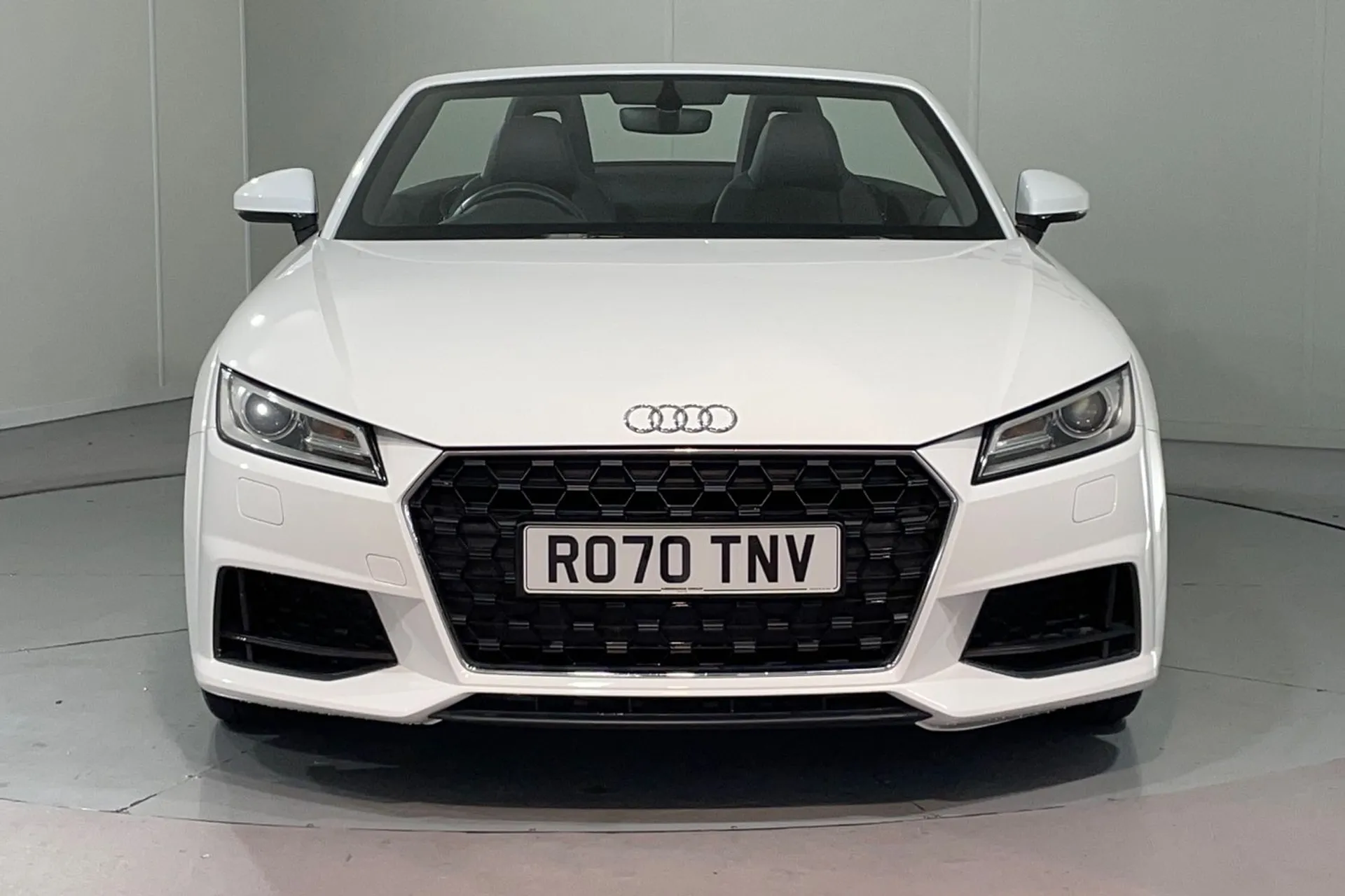 Audi TT thumbnail image number 9