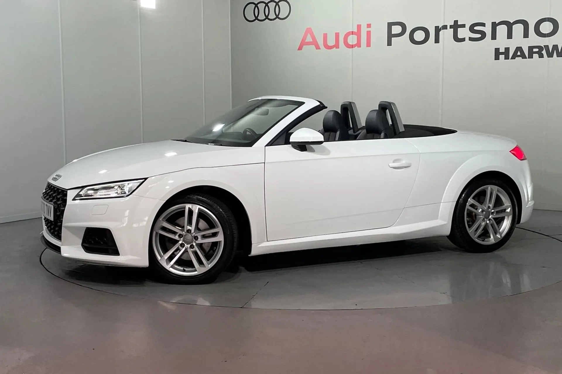 Audi TT thumbnail image number 6