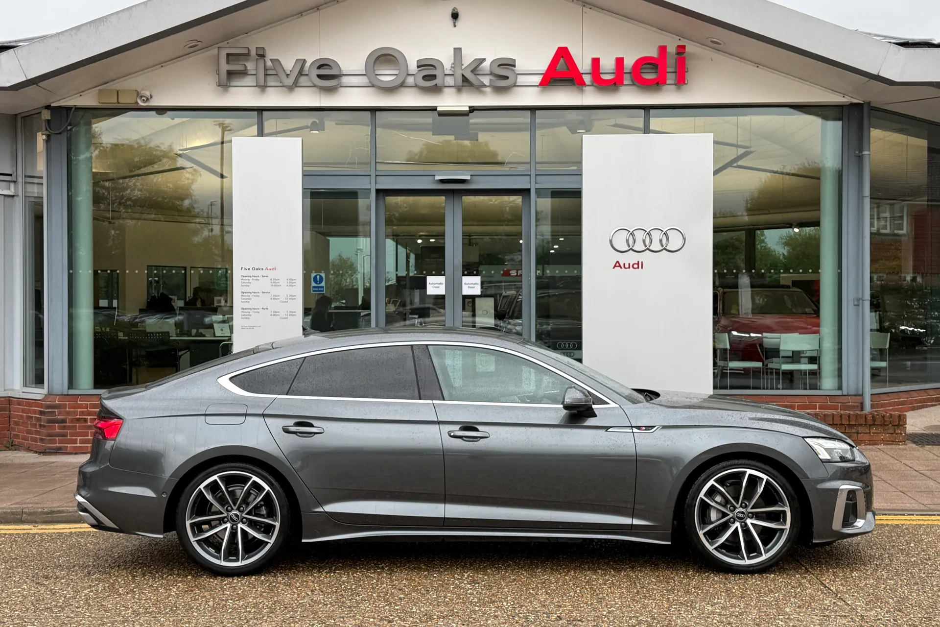 Audi A5 thumbnail image number 2