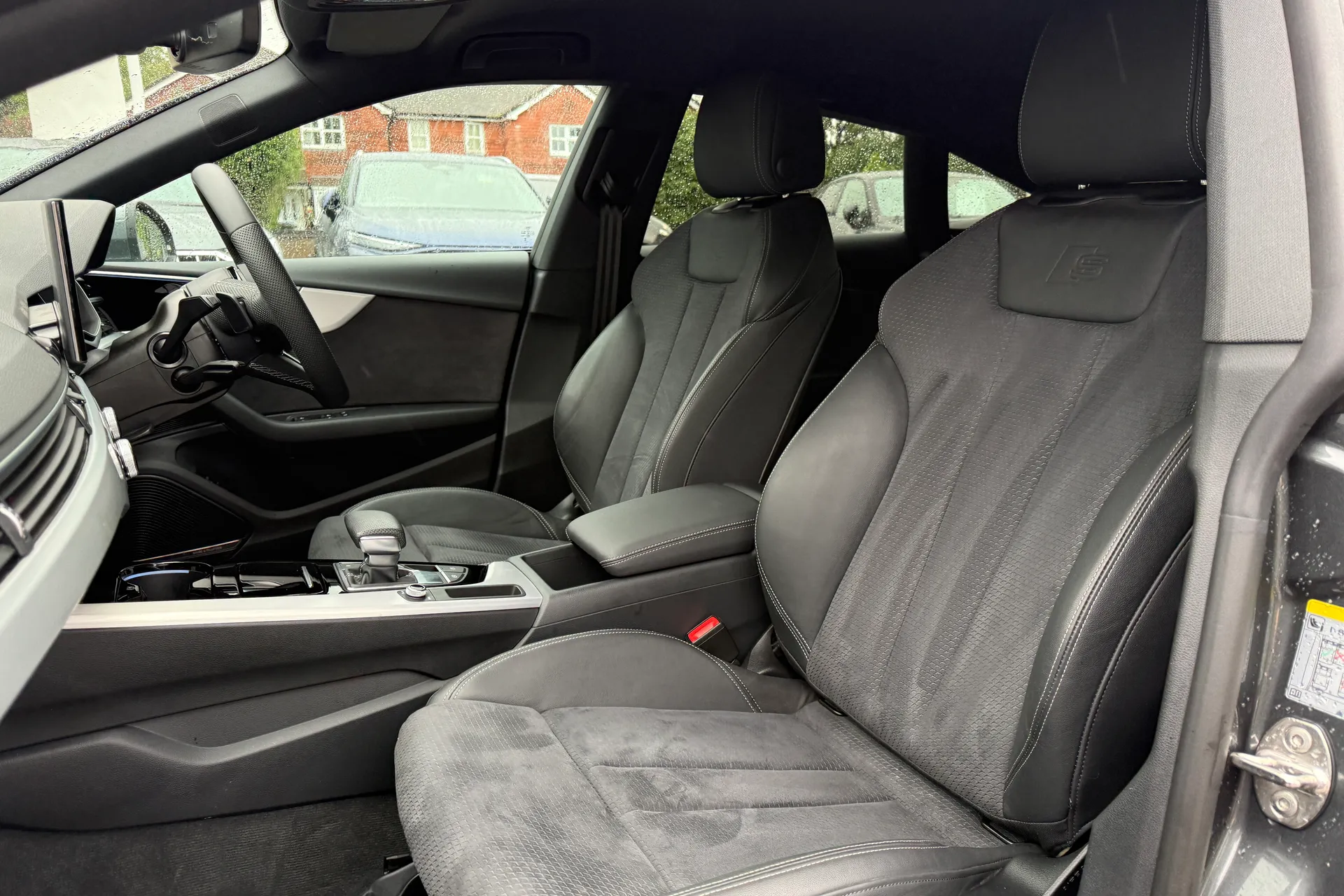 Audi A5 thumbnail image number 33
