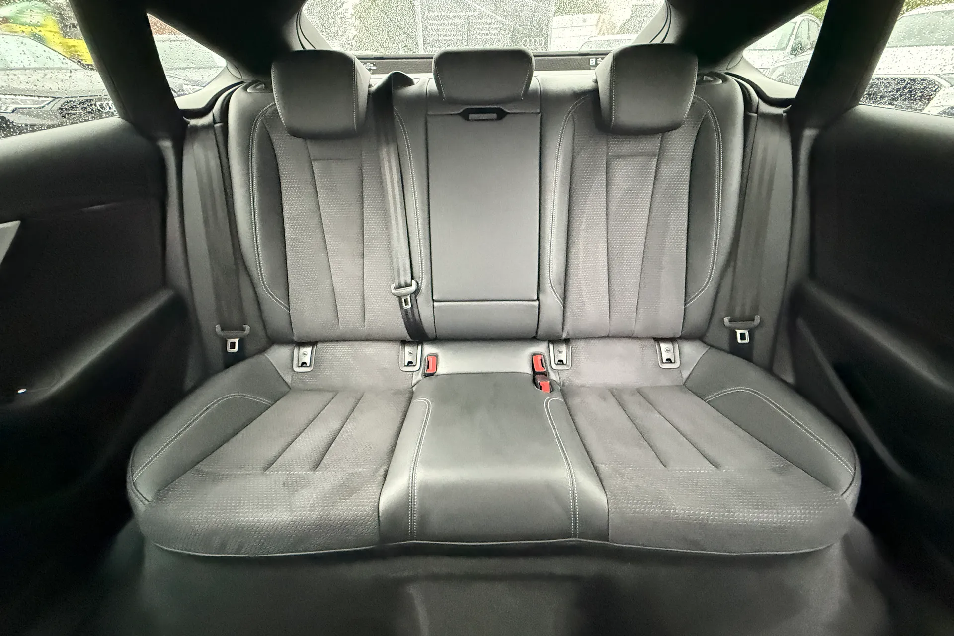 Audi A5 thumbnail image number 40
