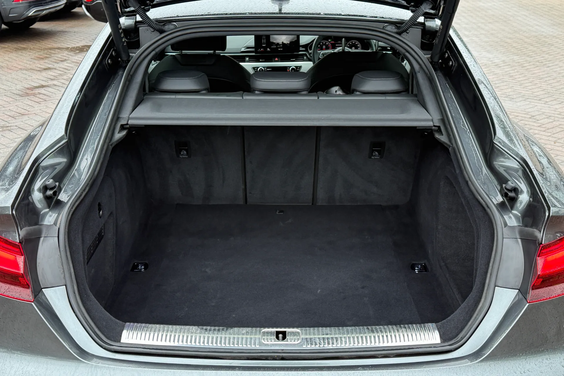 Audi A5 thumbnail image number 38