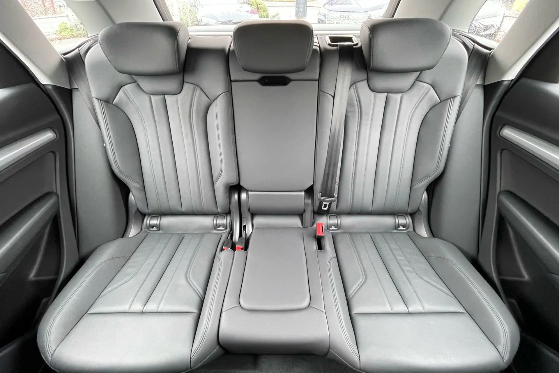 Audi Q5 thumbnail image number 7