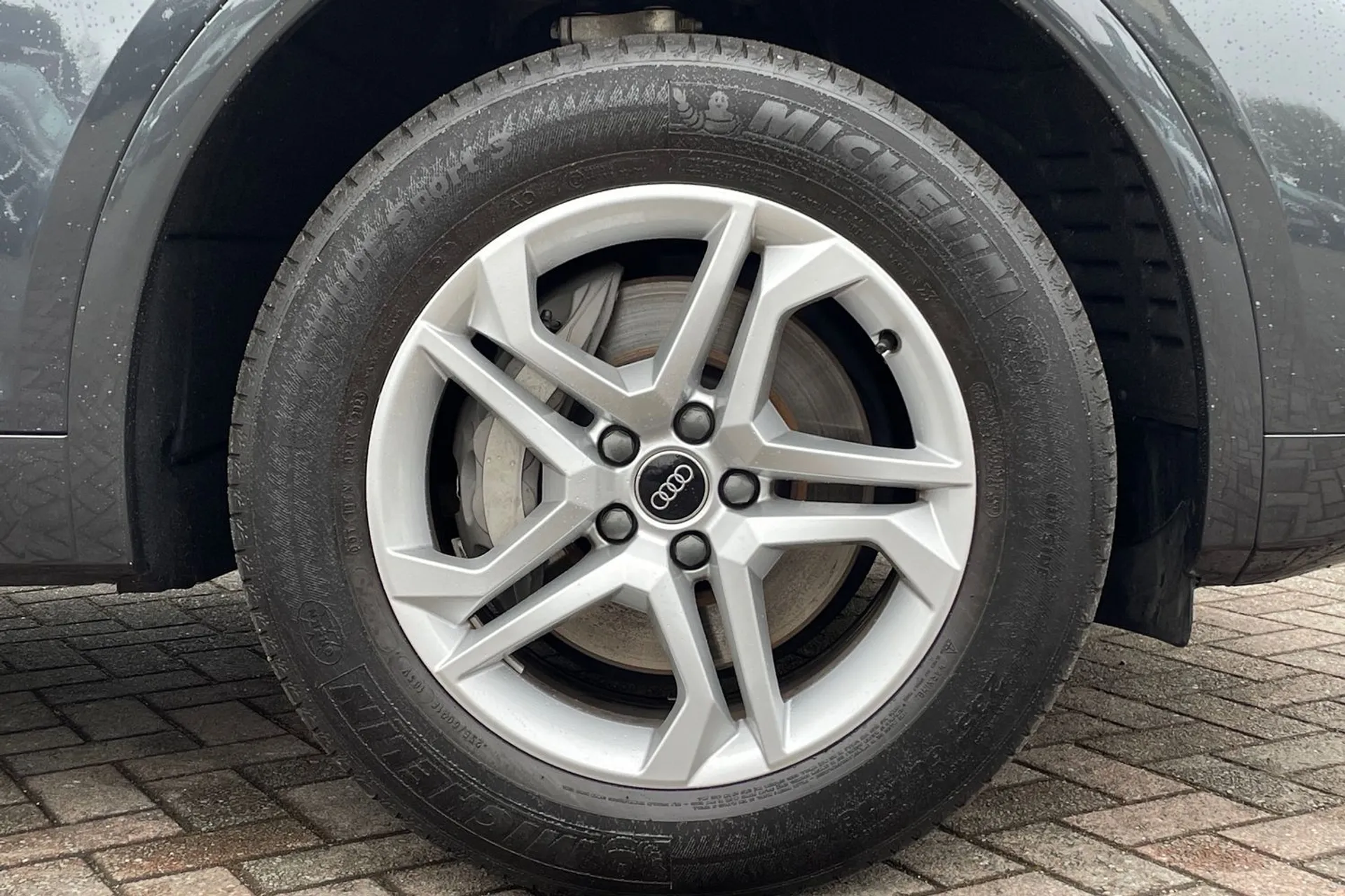 Audi Q5 thumbnail image number 8