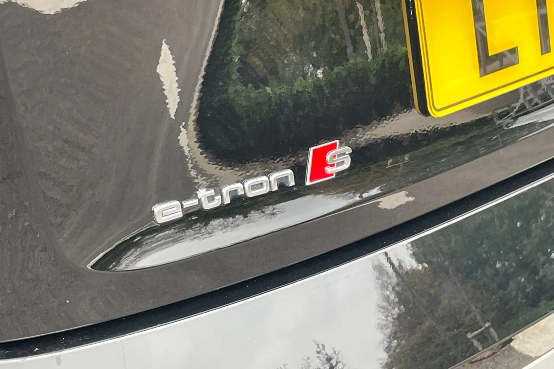 Audi e-tron thumbnail image number 58