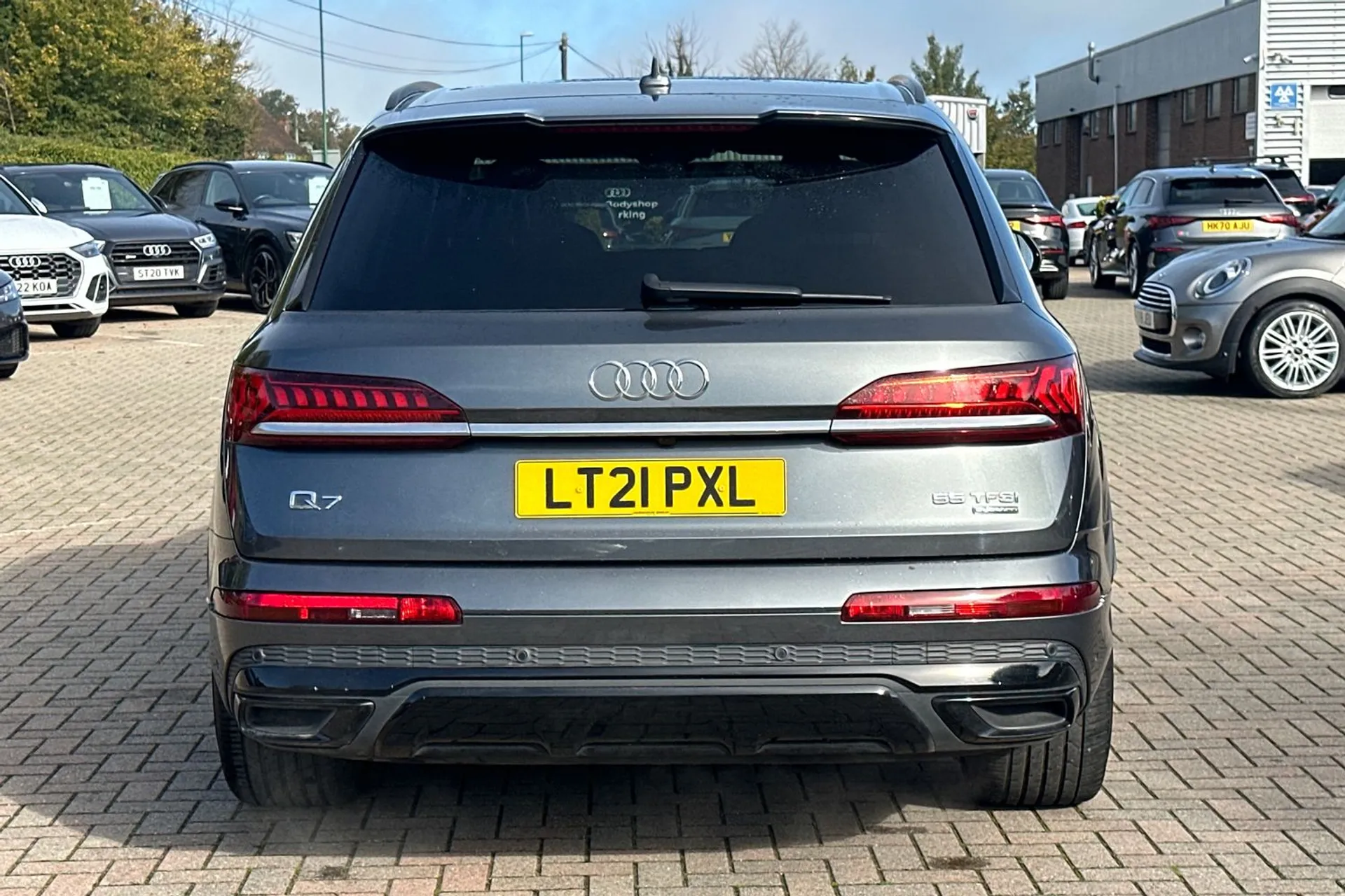 Audi Q7 thumbnail image number 6