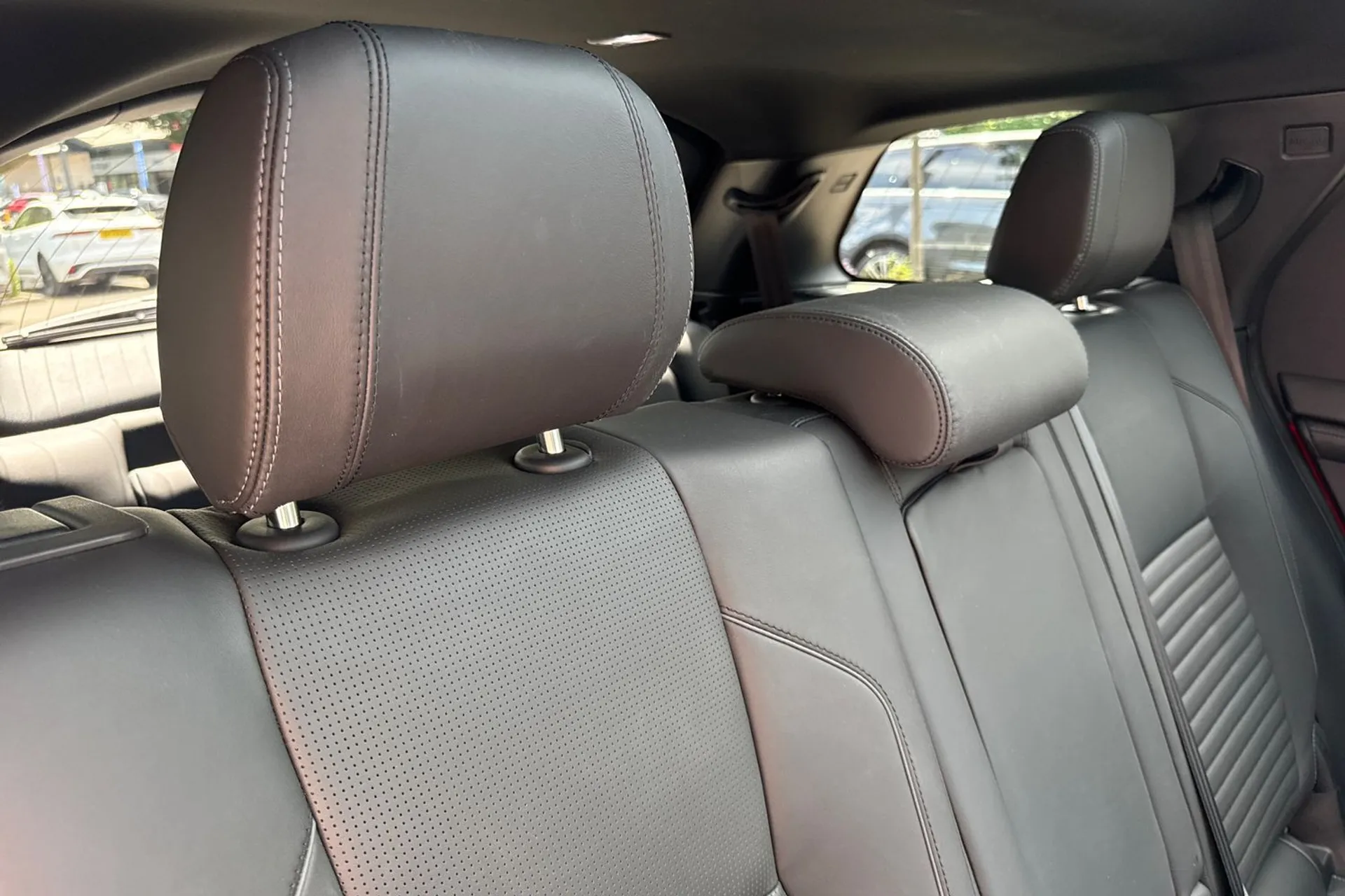 LAND ROVER DISCOVERY SPORT thumbnail image number 32