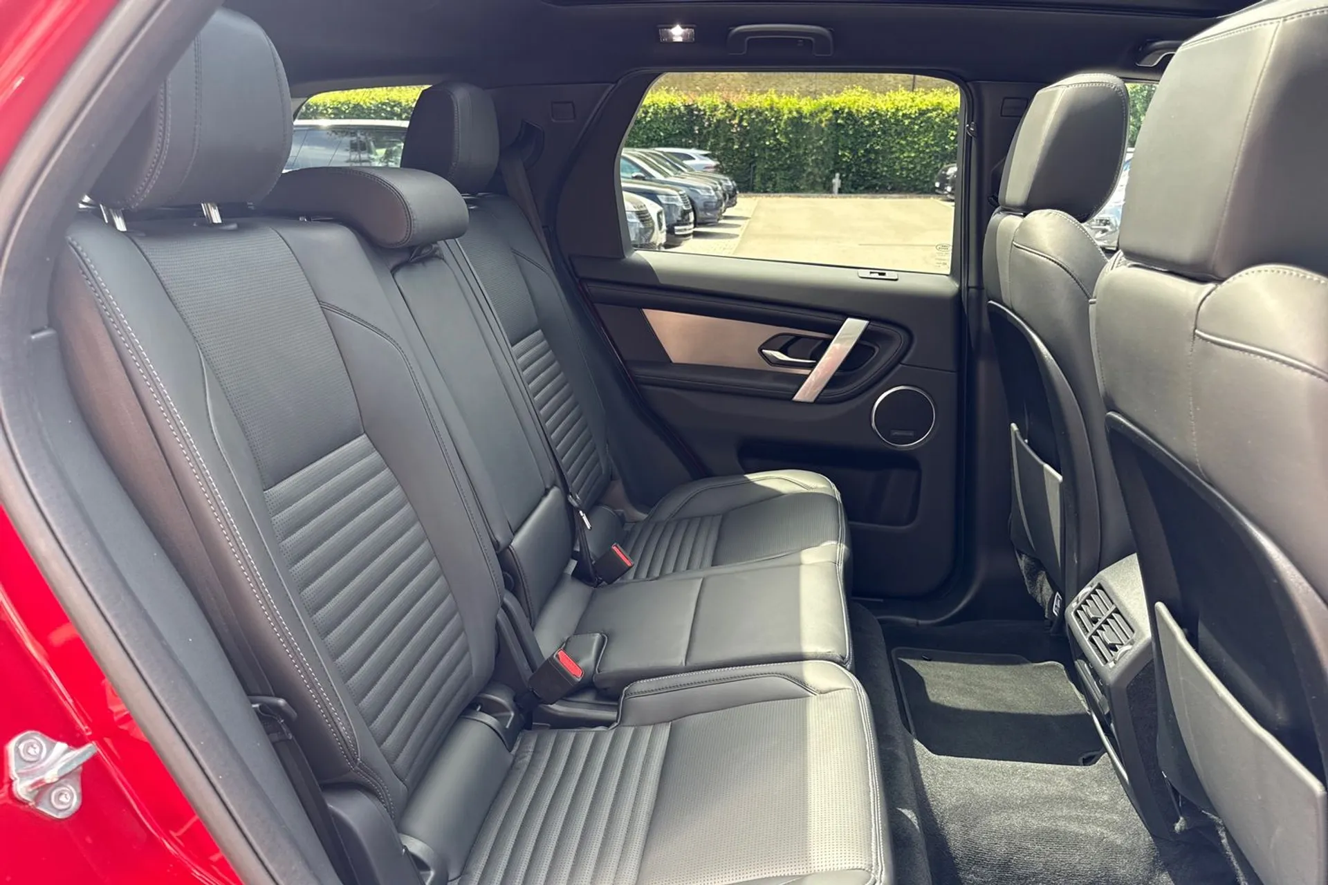 LAND ROVER DISCOVERY SPORT thumbnail image number 33