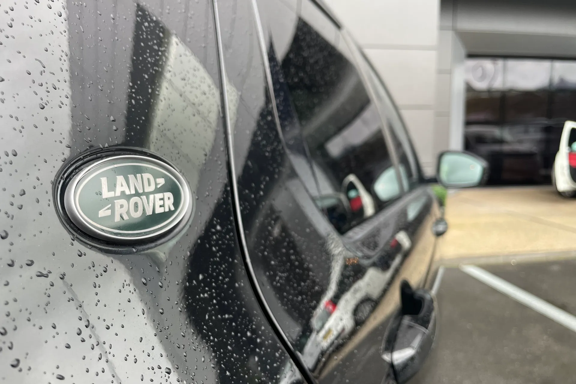 LAND ROVER DISCOVERY SPORT thumbnail image number 21